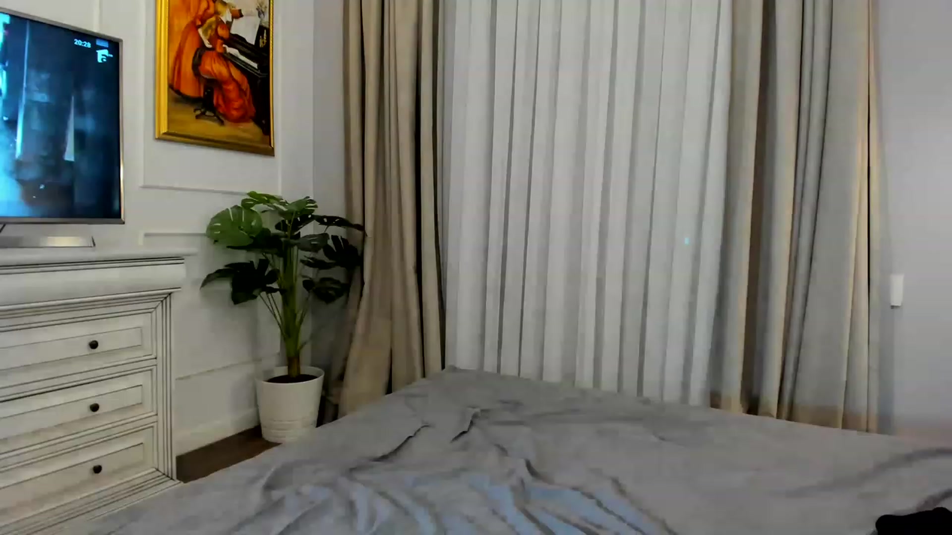 Gallery image thumbnail from EvaLunaX's myfreecams stream on, 02/28/2023, 18:42 image 16 of 20