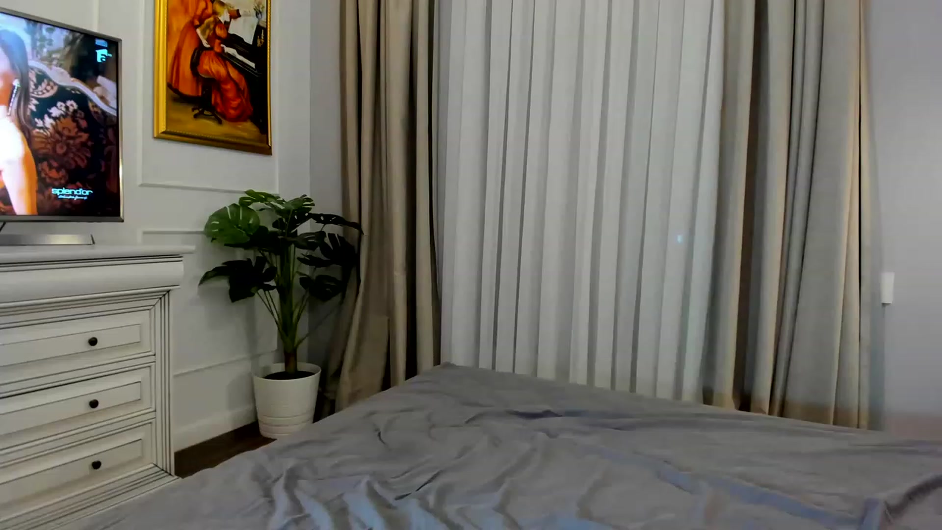 Gallery image thumbnail from EvaLunaX's myfreecams stream on, 02/28/2023, 18:42 image 13 of 20