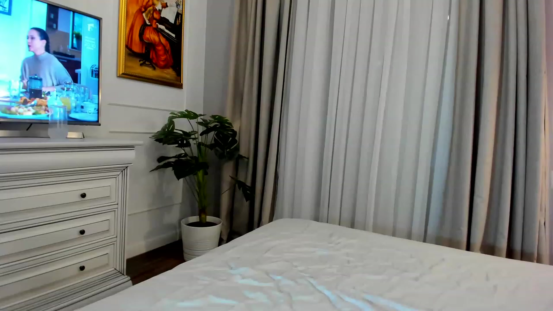 Gallery image thumbnail from EvaLunaX's myfreecams stream on, 03/23/2023, 19:36 image 8 of 20