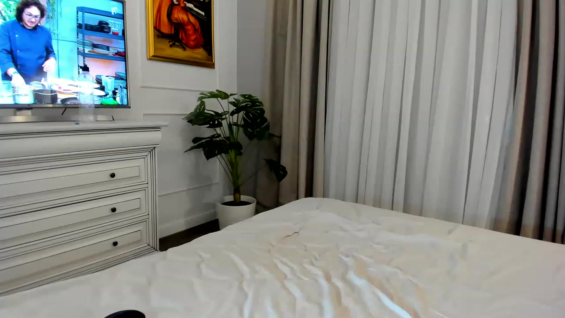 Gallery image thumbnail from EvaLunaX's myfreecams stream on, 03/29/2023, 19:05 image 3 of 20