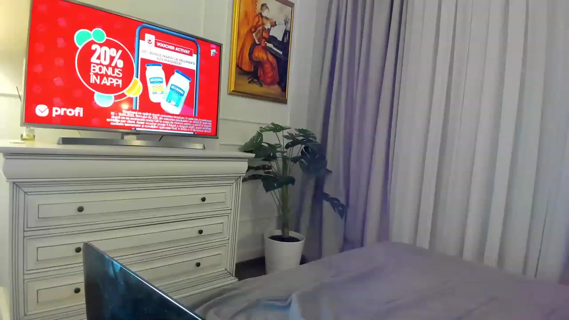 Gallery image thumbnail from EvaLunaX's myfreecams stream on, 04/13/2023, 17:31 image 9 of 20