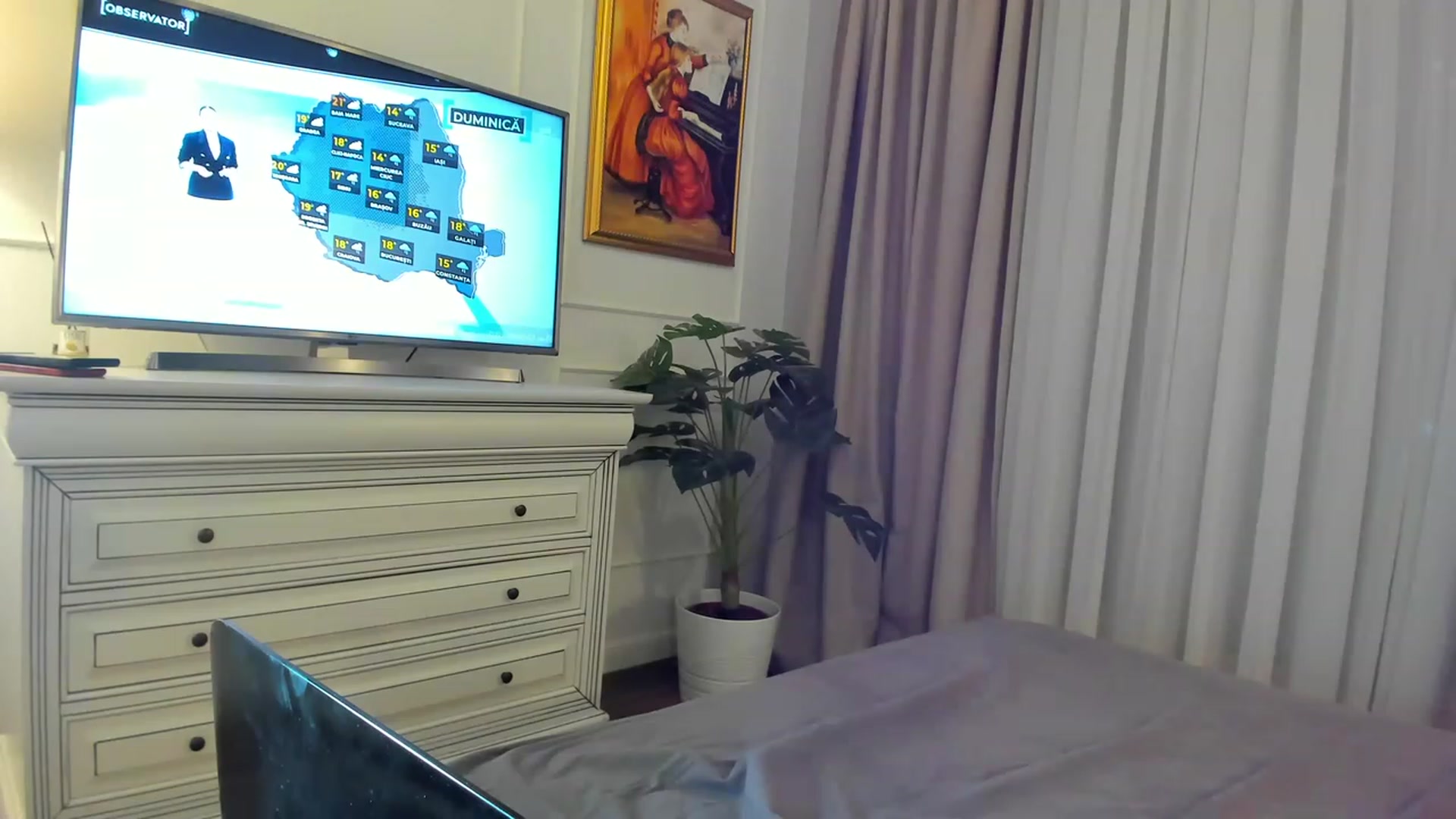 Gallery image thumbnail from EvaLunaX's myfreecams stream on, 04/13/2023, 17:31 image 19 of 20