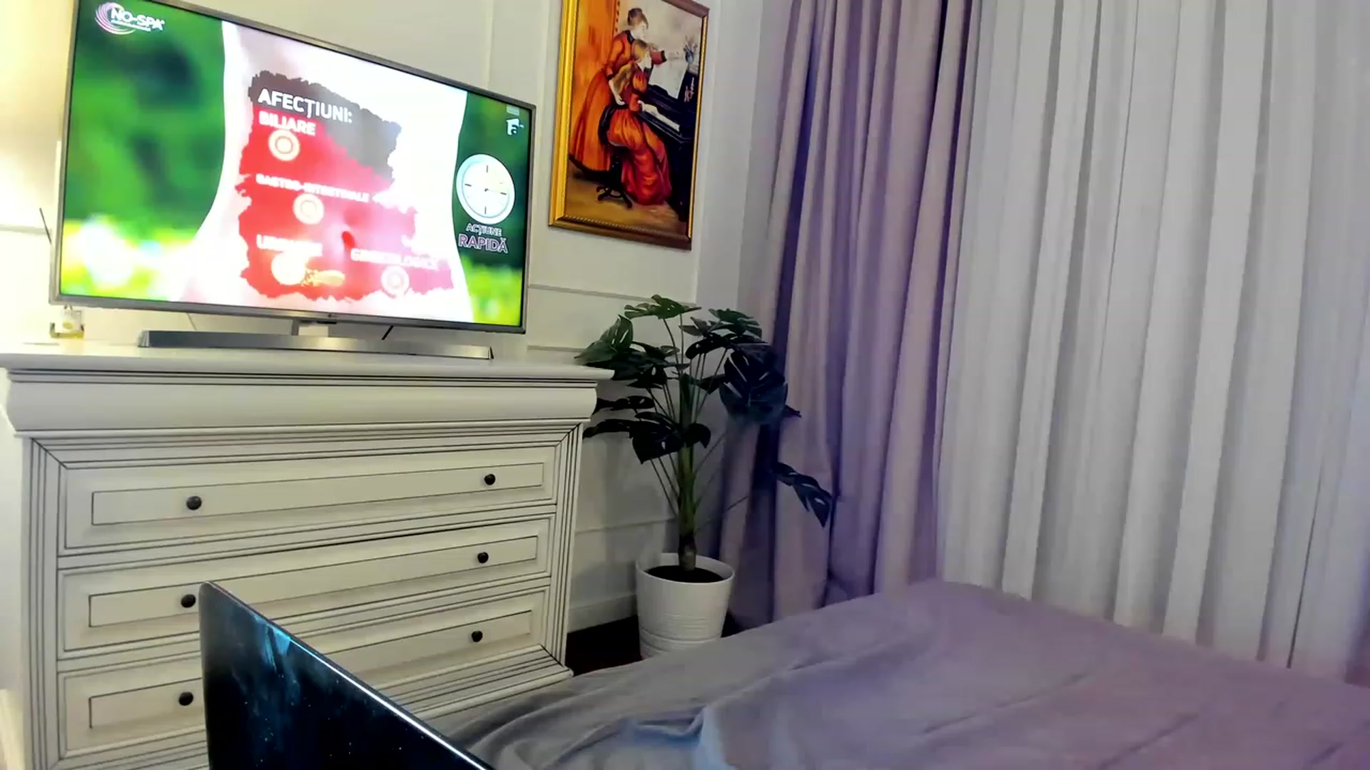 Gallery image thumbnail from EvaLunaX's myfreecams stream on, 04/13/2023, 17:31 image 5 of 20