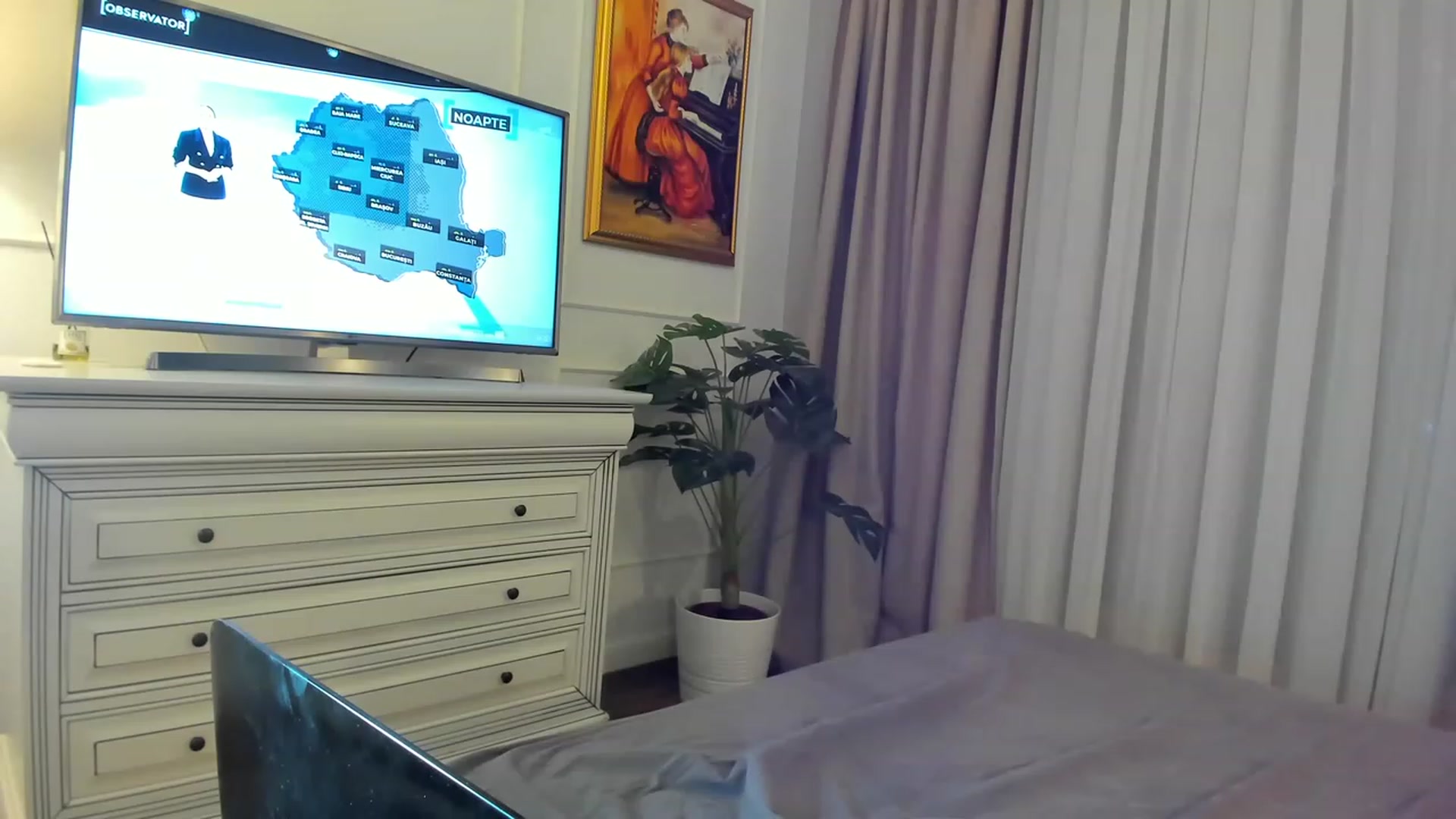 Gallery image thumbnail from EvaLunaX's myfreecams stream on, 04/13/2023, 17:31 image 16 of 20