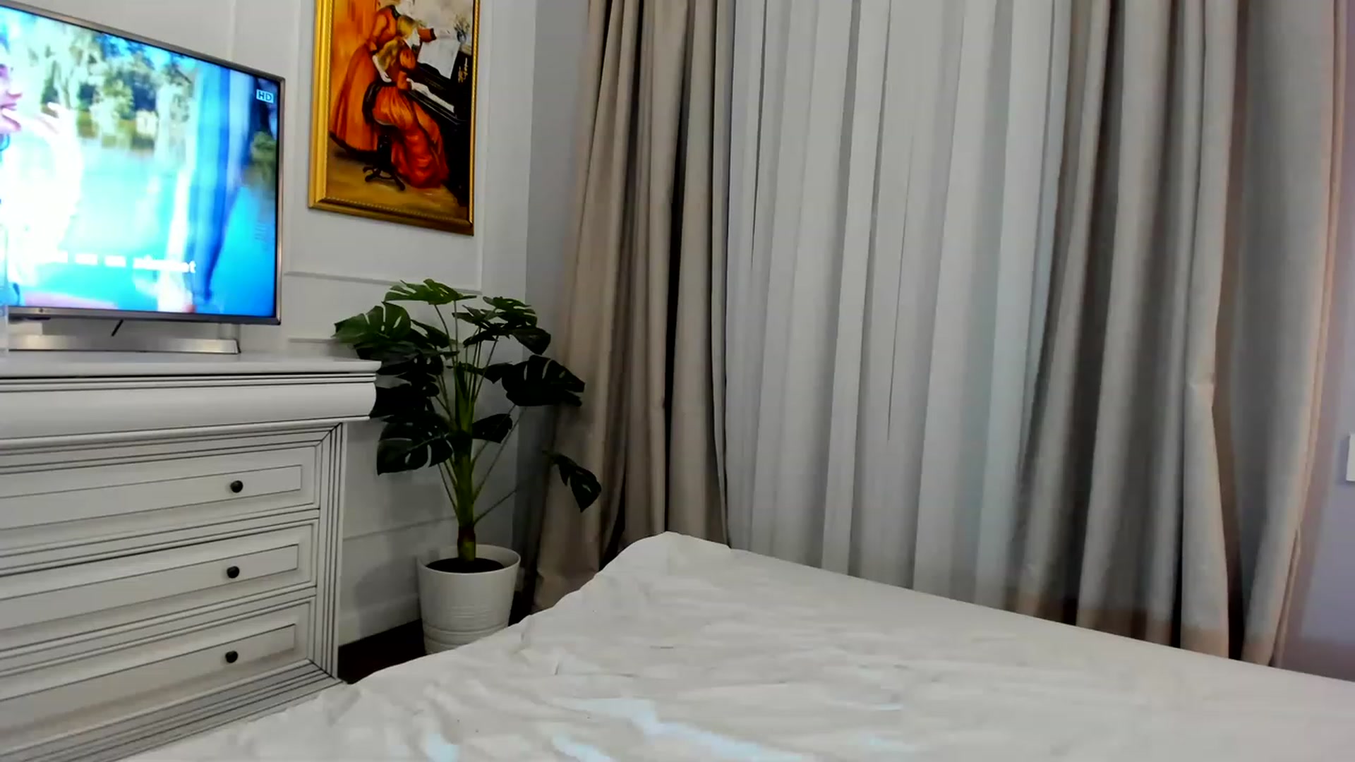 Gallery image thumbnail from EvaLunaX's myfreecams stream on, 05/28/2023, 18:48 image 14 of 20