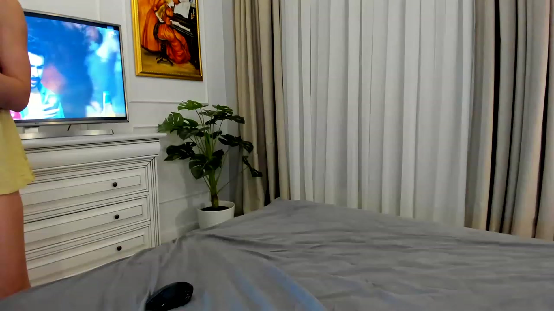 Gallery image thumbnail from EvaLunaX's myfreecams stream on, 06/22/2023, 17:10 image 5 of 20