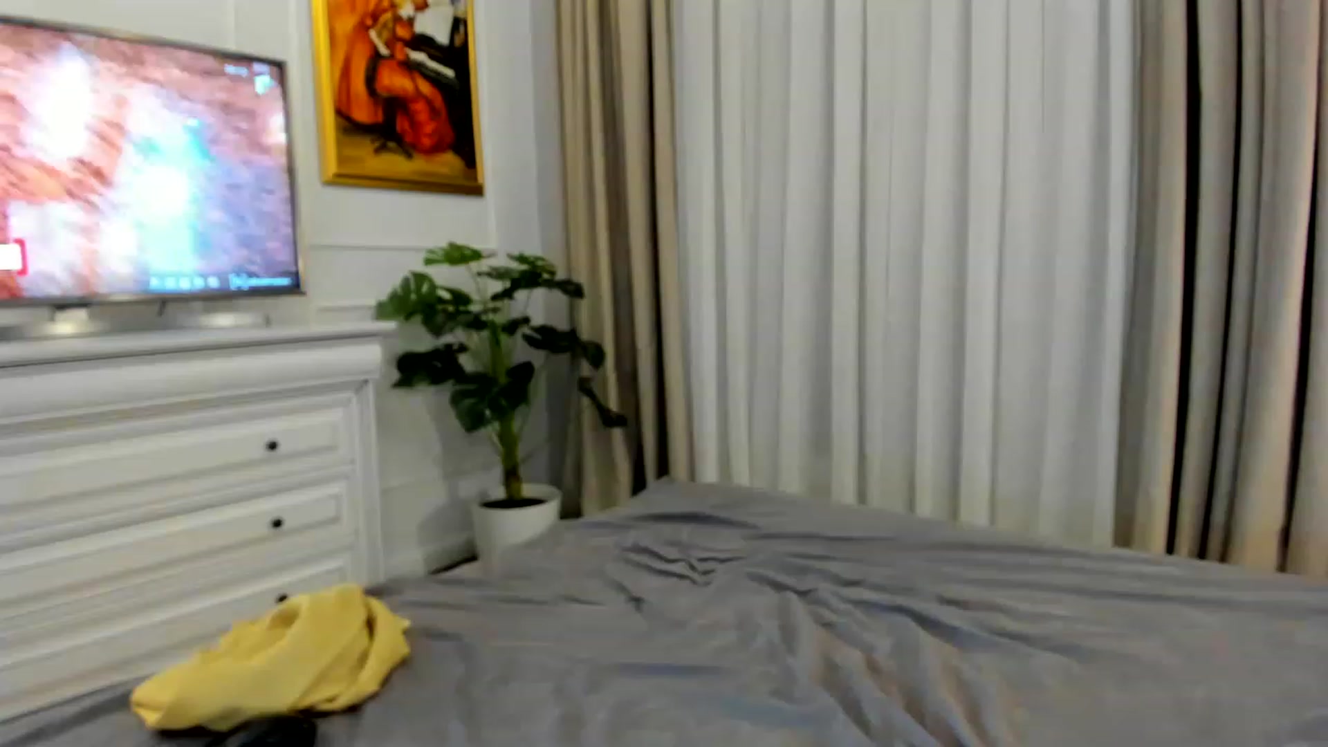 Gallery image thumbnail from EvaLunaX's myfreecams stream on, 06/22/2023, 17:22 image 5 of 20