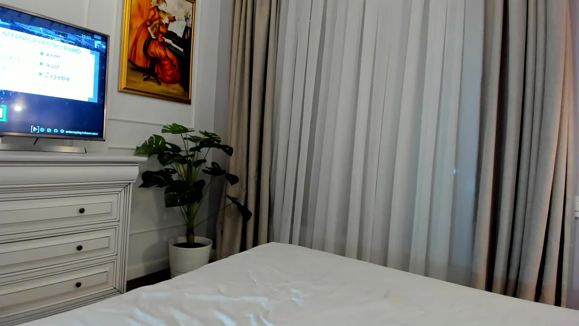 Gallery image thumbnail from EvaLunaX's myfreecams stream on, 06/27/2023, 18:12 image 1 of 20