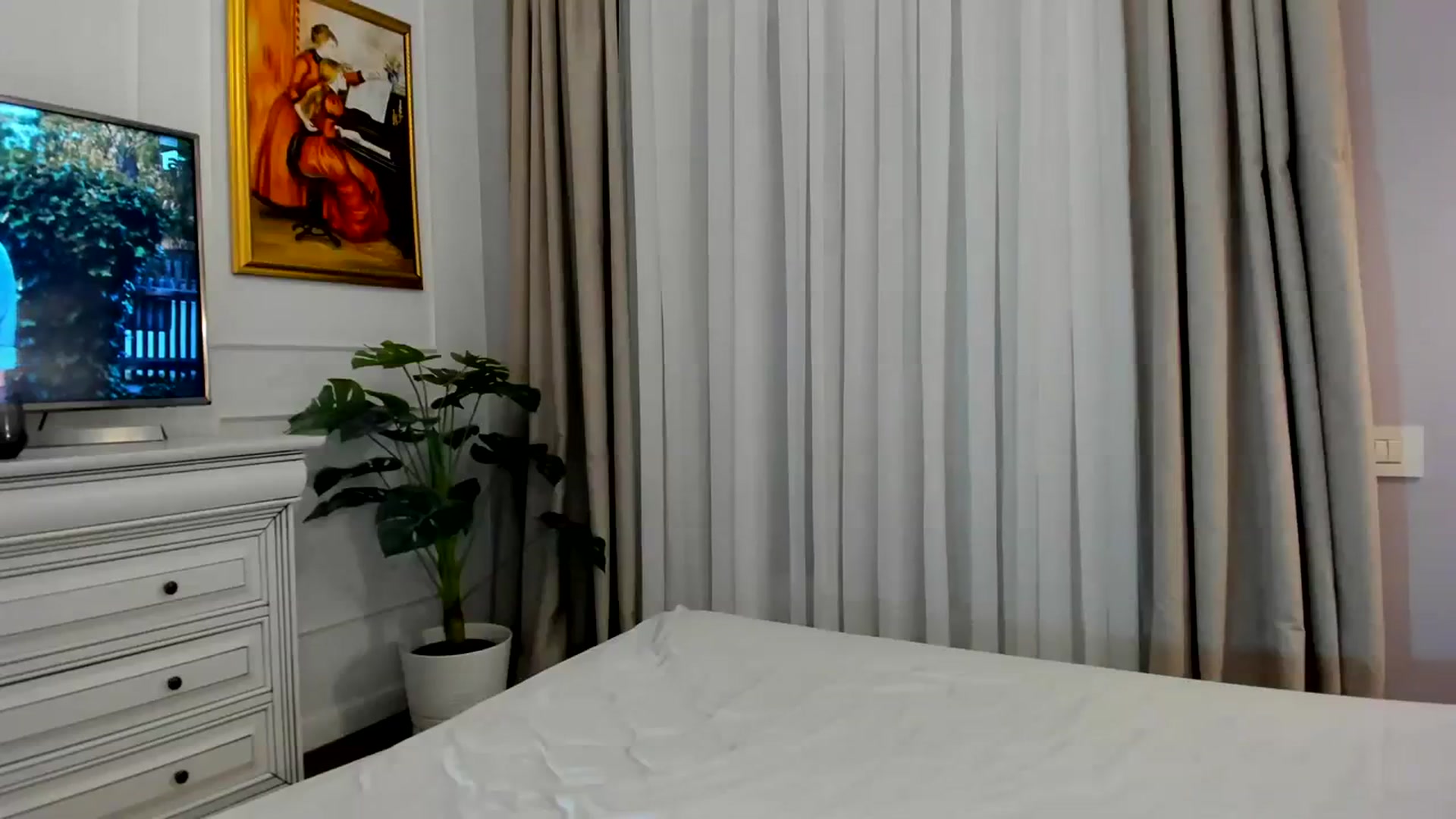 Gallery image thumbnail from EvaLunaX's myfreecams stream on, 08/03/2023, 18:27 image 19 of 20