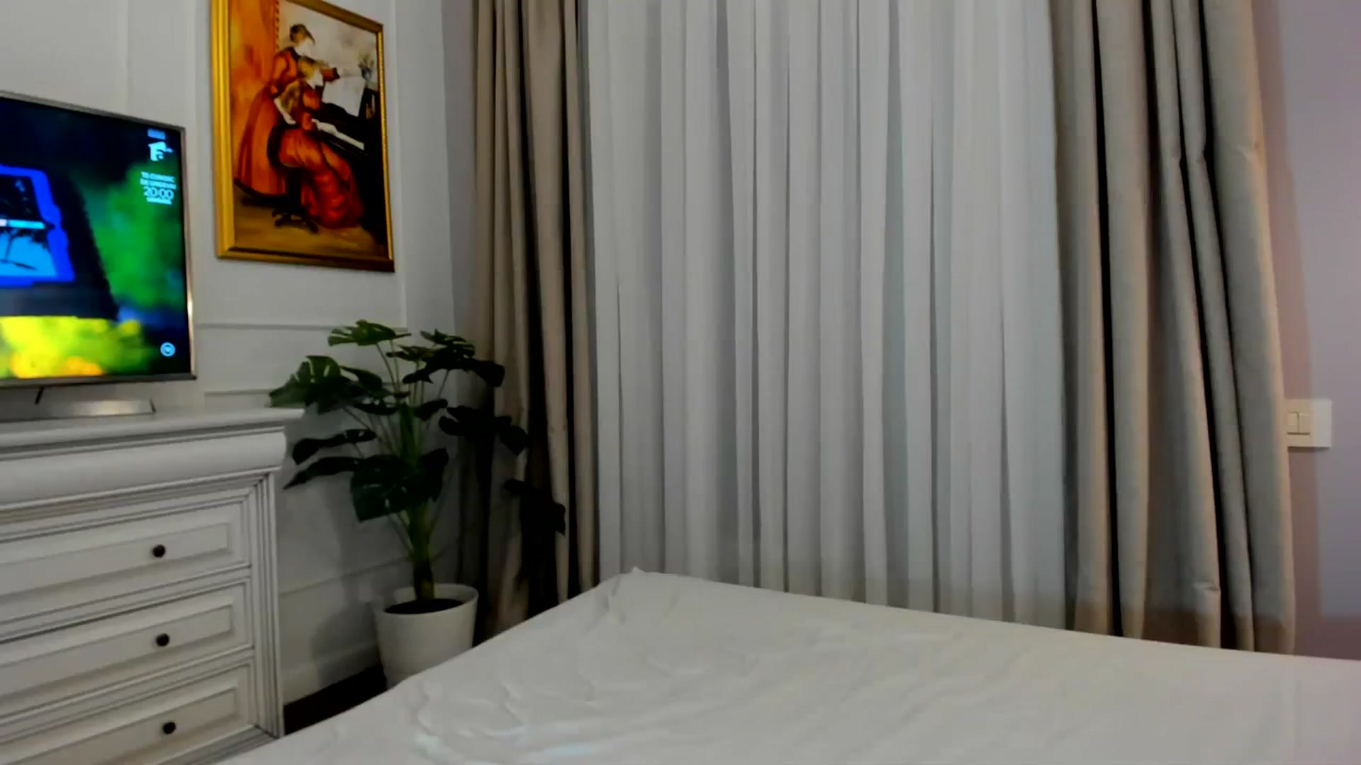 Gallery image thumbnail from EvaLunaX's myfreecams stream on, 08/03/2023, 18:27 image 13 of 20
