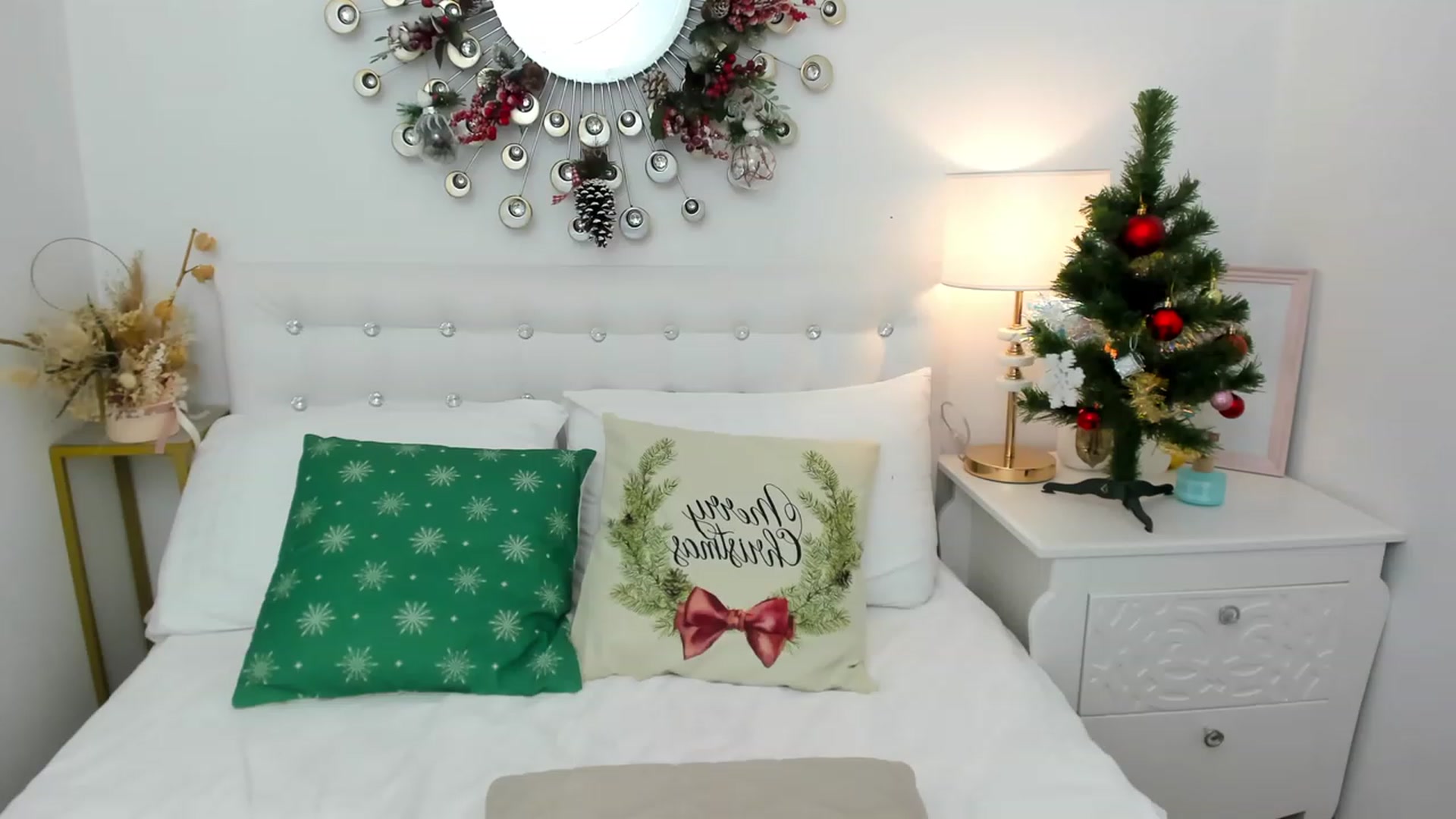 Gallery image thumbnail from EvaLution's myfreecams stream on, 12/25/2022, 16:57 image 4 of 20