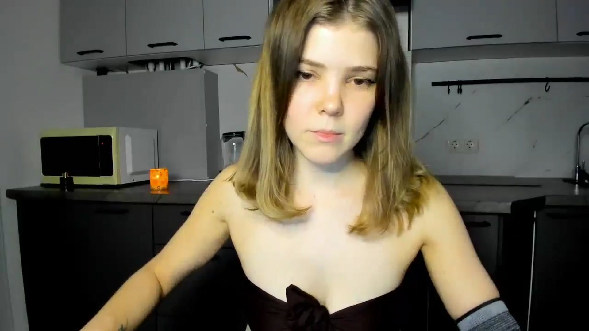 Gallery image thumbnail from EvaMetal's myfreecams stream on, 11/18/2025, 23:13 image 4 of 20