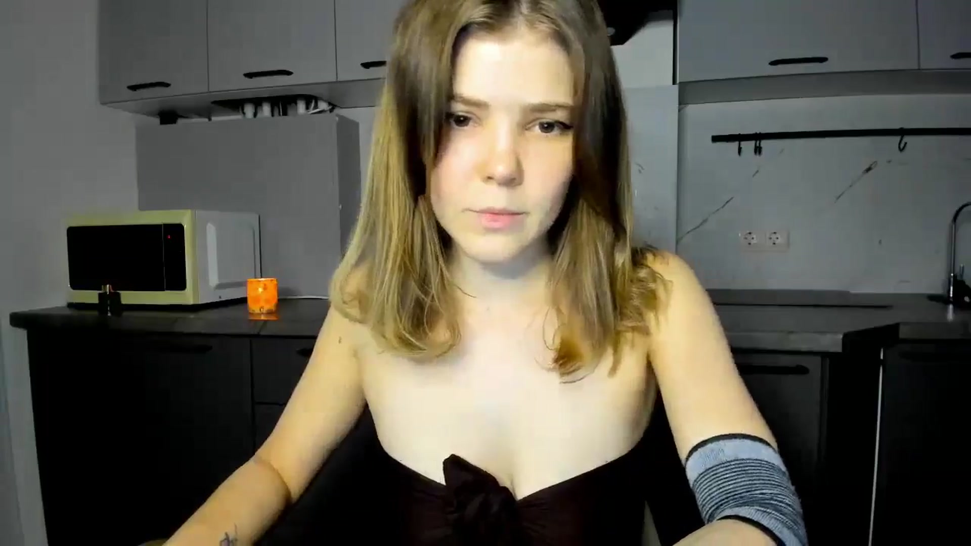 Gallery image thumbnail from EvaMetal's myfreecams stream on, 11/18/2025, 23:13 image 16 of 20