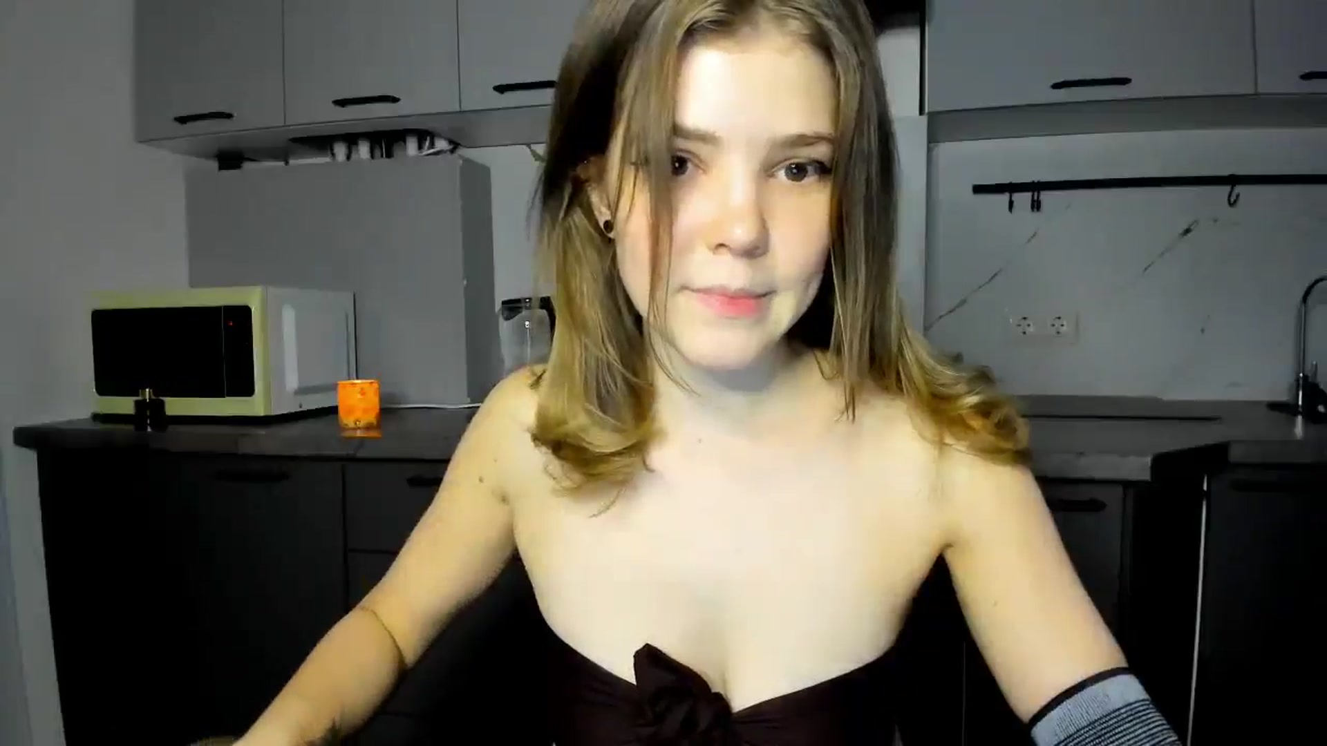 Gallery image thumbnail from EvaMetal's myfreecams stream on, 11/18/2025, 23:13 image 12 of 20