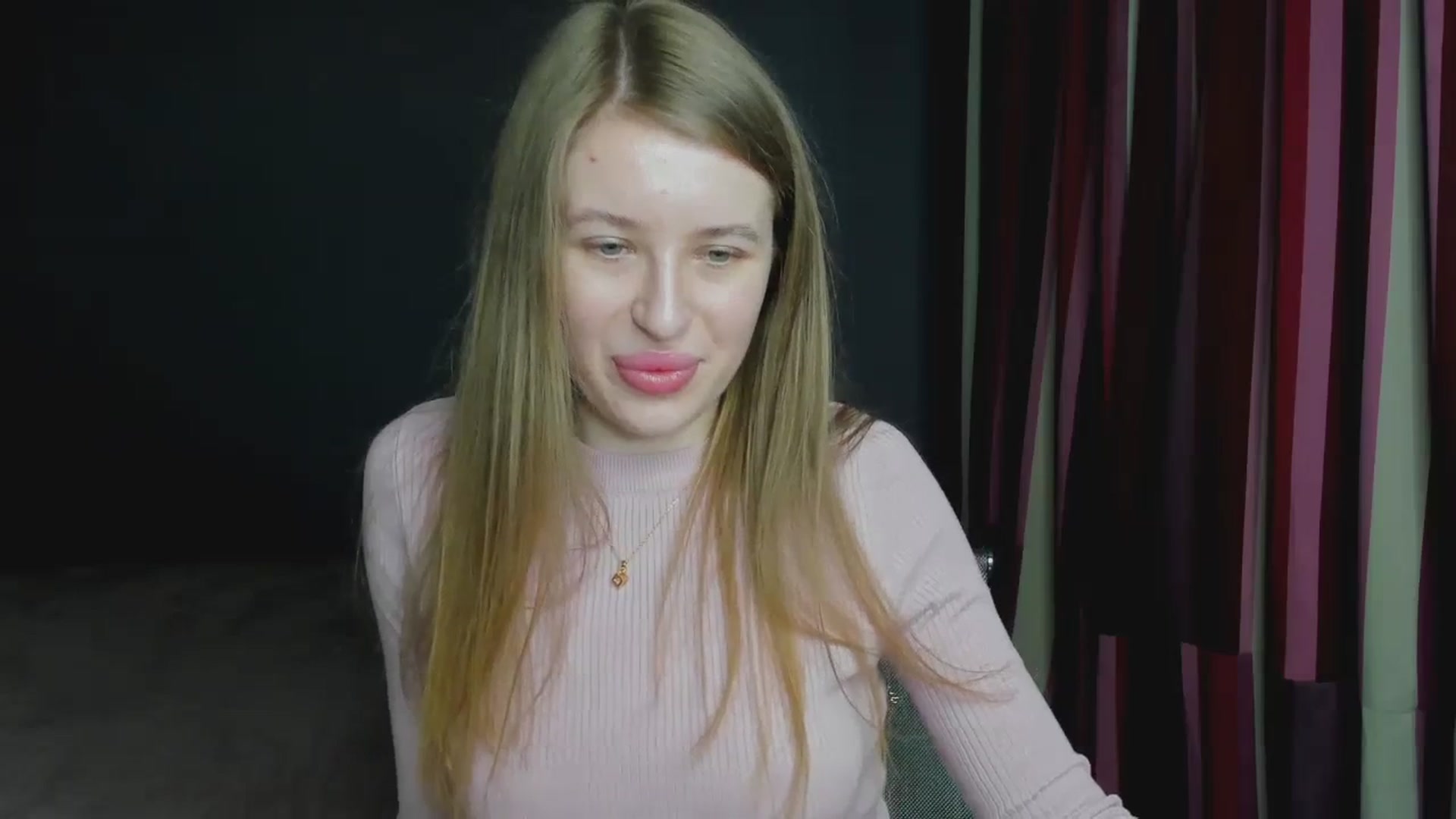 Gallery image thumbnail from EvaMonrow's myfreecams stream on, 03/26/2024, 13:38 image 6 of 20
