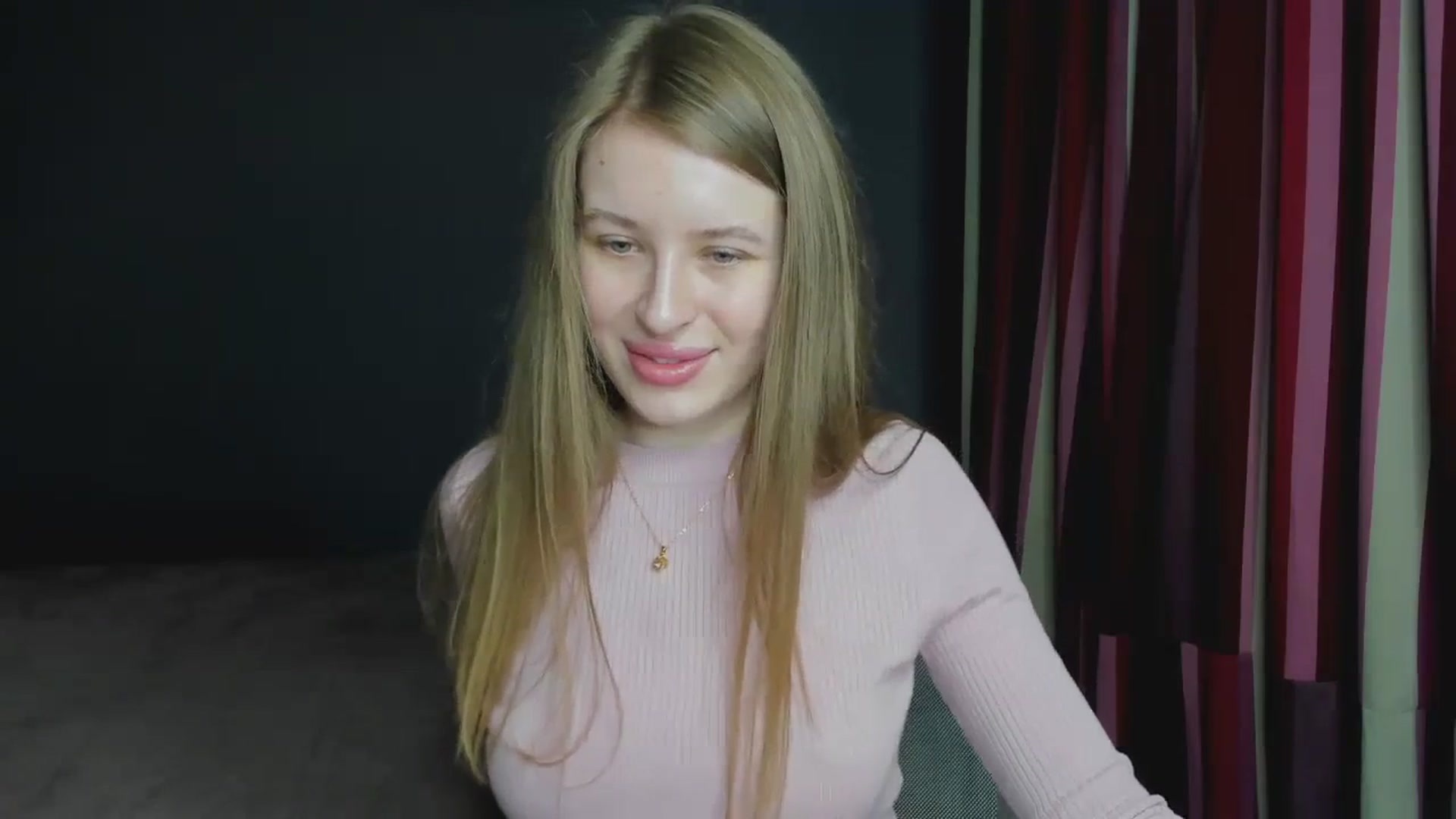Gallery image thumbnail from EvaMonrow's myfreecams stream on, 03/26/2024, 13:38 image 3 of 20