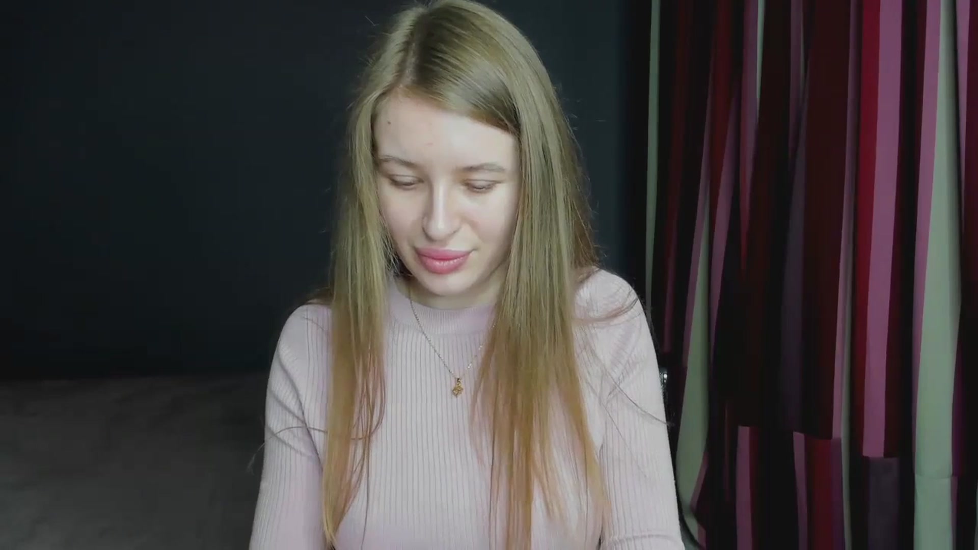 Gallery image thumbnail from EvaMonrow's myfreecams stream on, 03/26/2024, 13:38 image 10 of 20