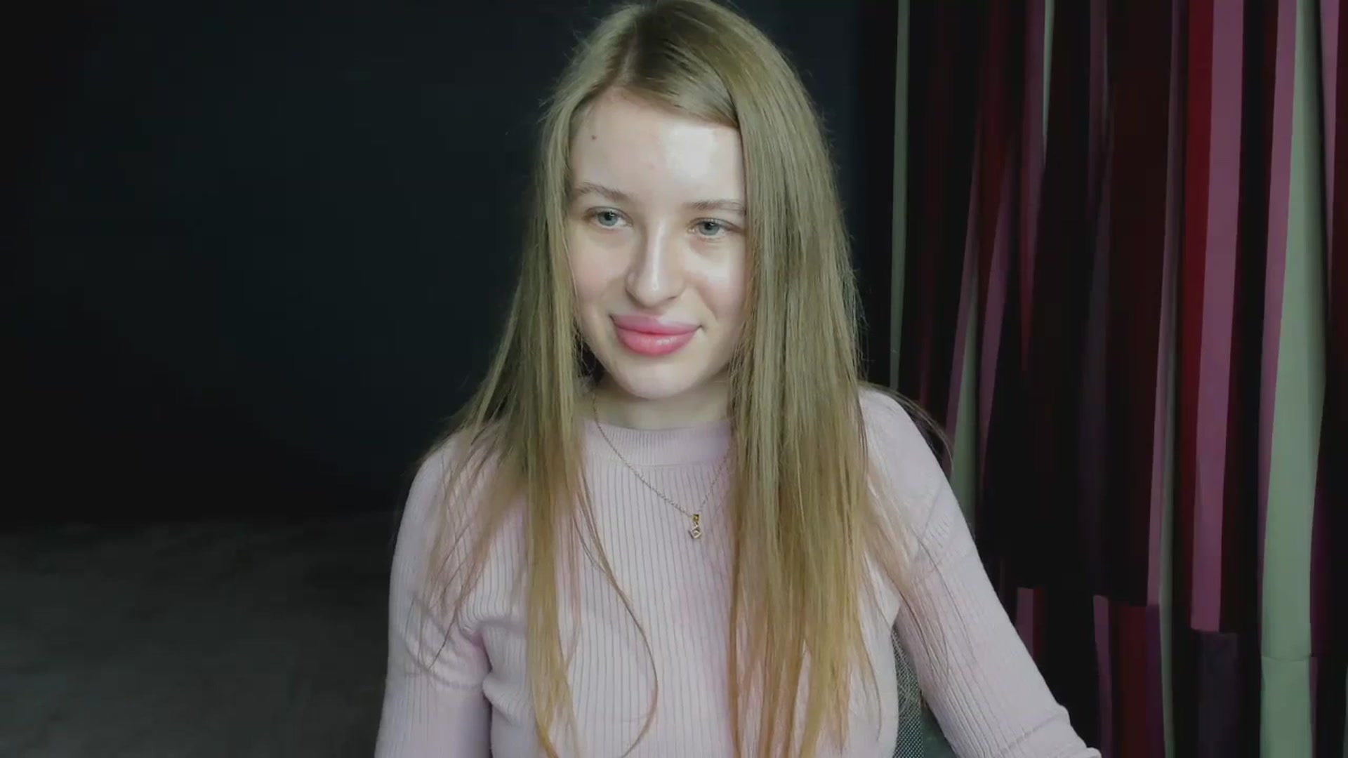 Gallery image thumbnail from EvaMonrow's myfreecams stream on, 03/26/2024, 14:26 image 13 of 20