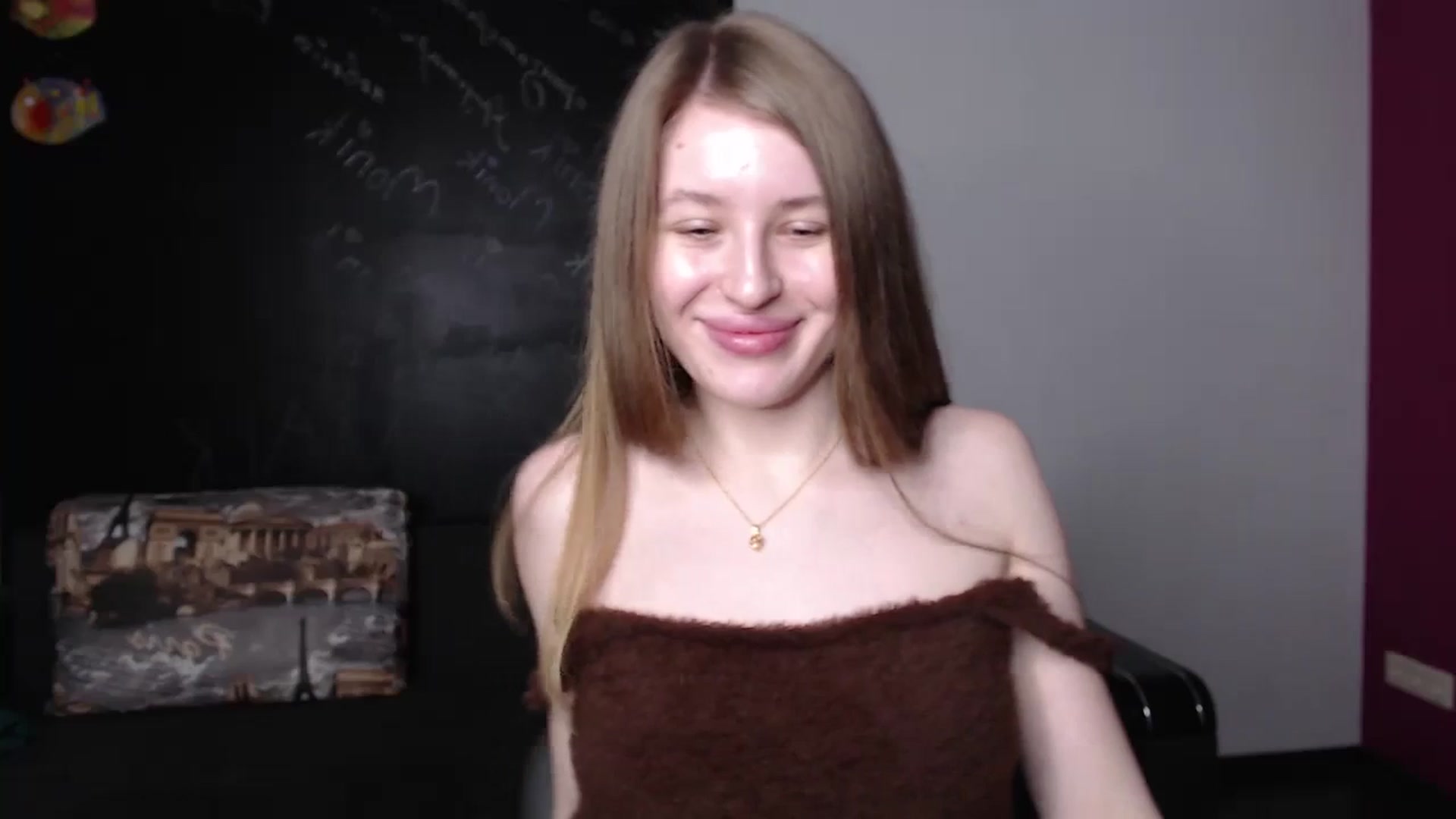 Gallery image thumbnail from EvaMonrow's myfreecams stream on, 03/27/2024, 16:06 image 10 of 20