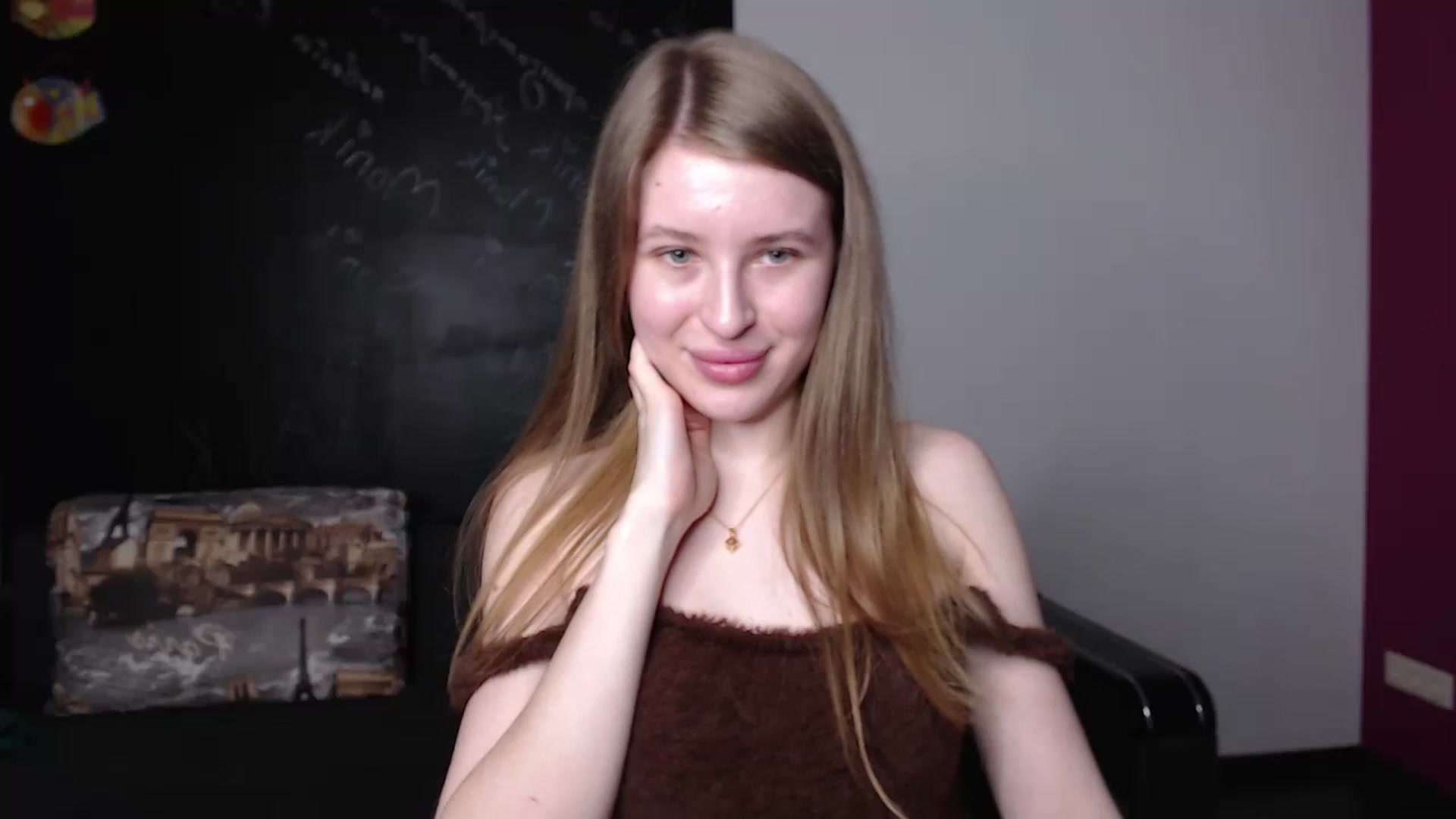 Gallery image thumbnail from EvaMonrow's myfreecams stream on, 03/27/2024, 16:06 image 5 of 20