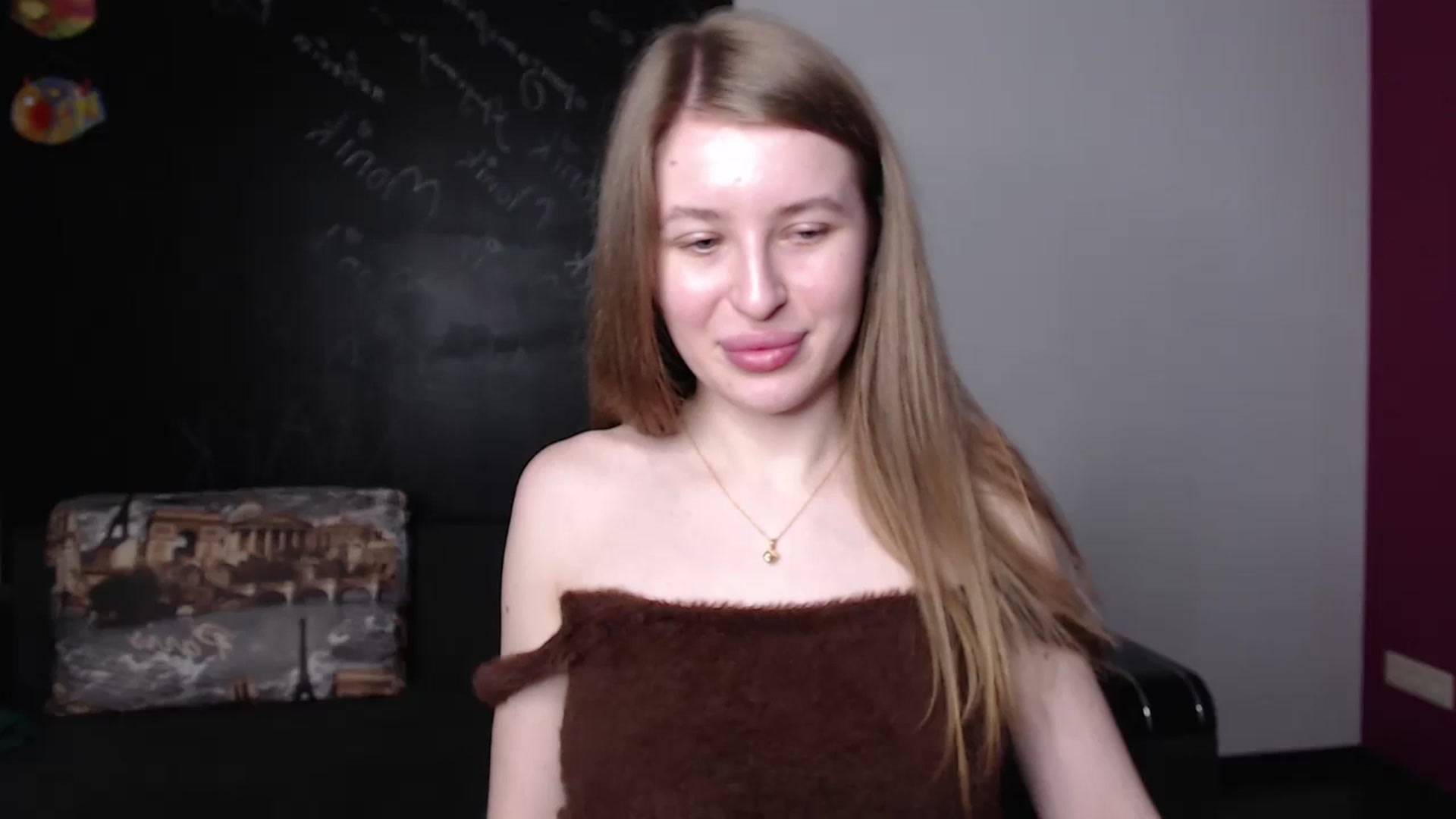 Gallery image thumbnail from EvaMonrow's myfreecams stream on, 03/27/2024, 16:06 image 3 of 20