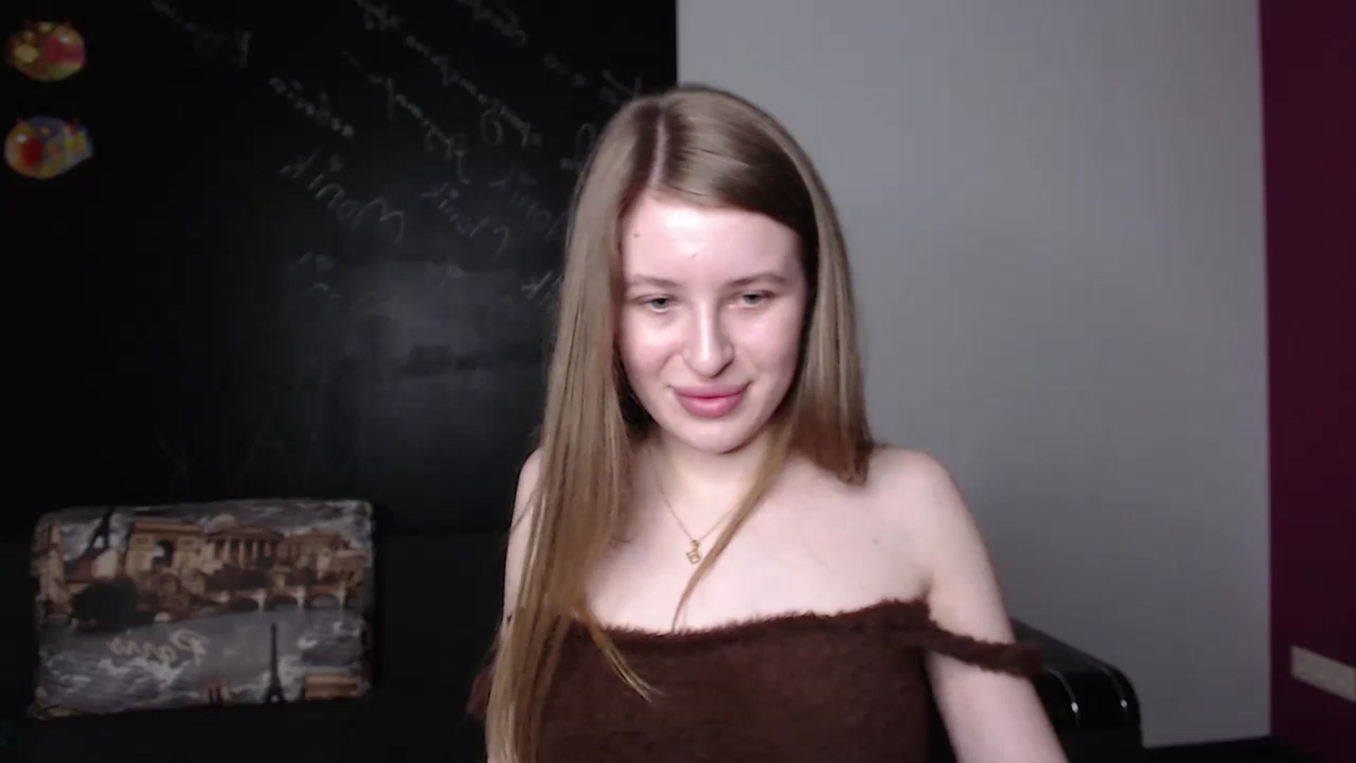 Gallery image thumbnail from EvaMonrow's myfreecams stream on, 03/27/2024, 17:15 image 18 of 20