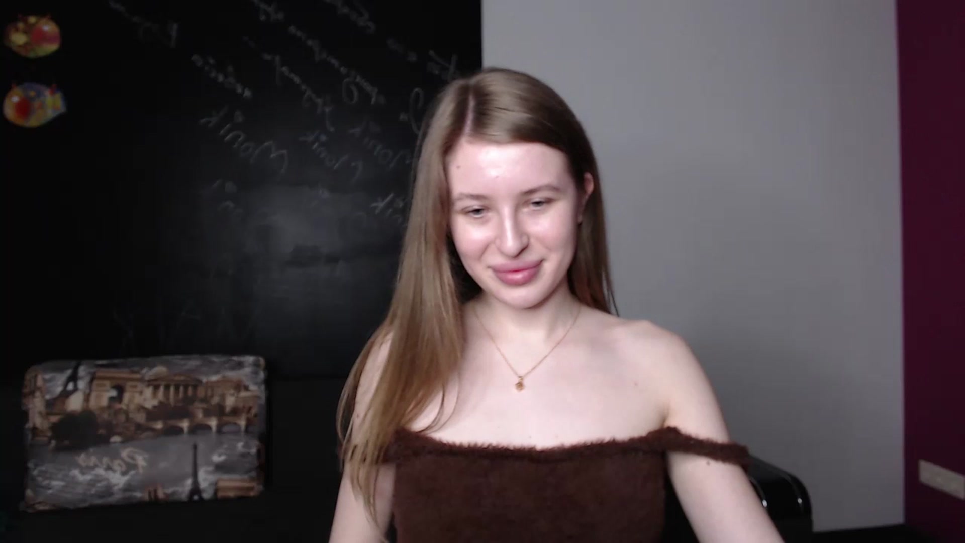 Gallery image thumbnail from EvaMonrow's myfreecams stream on, 03/27/2024, 17:15 image 3 of 20