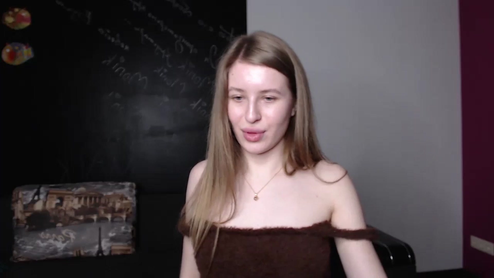 Gallery image thumbnail from EvaMonrow's myfreecams stream on, 03/27/2024, 17:15 image 8 of 20