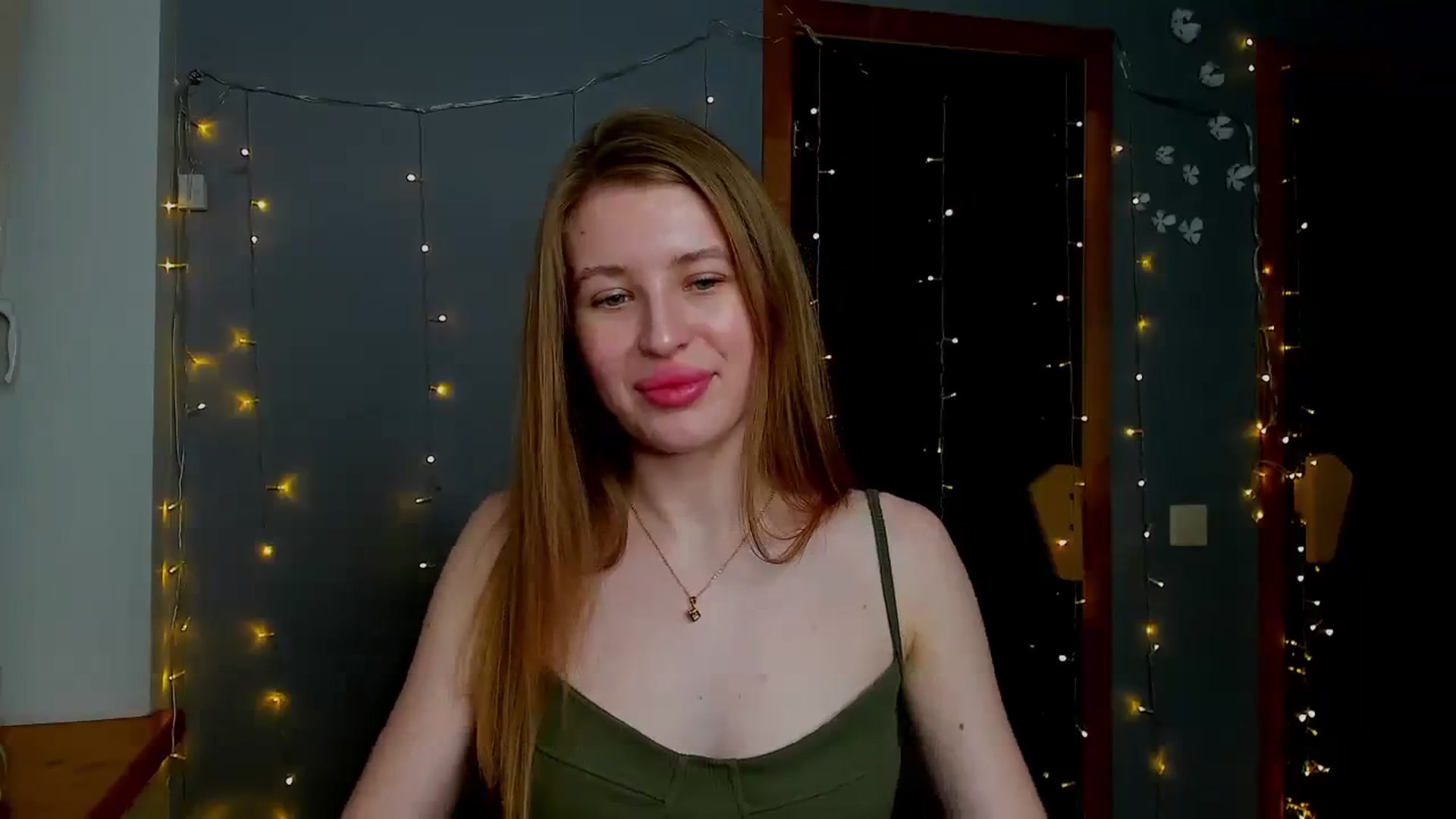 Gallery image thumbnail from EvaMonrow's myfreecams stream on, 03/28/2024, 17:25 image 2 of 20