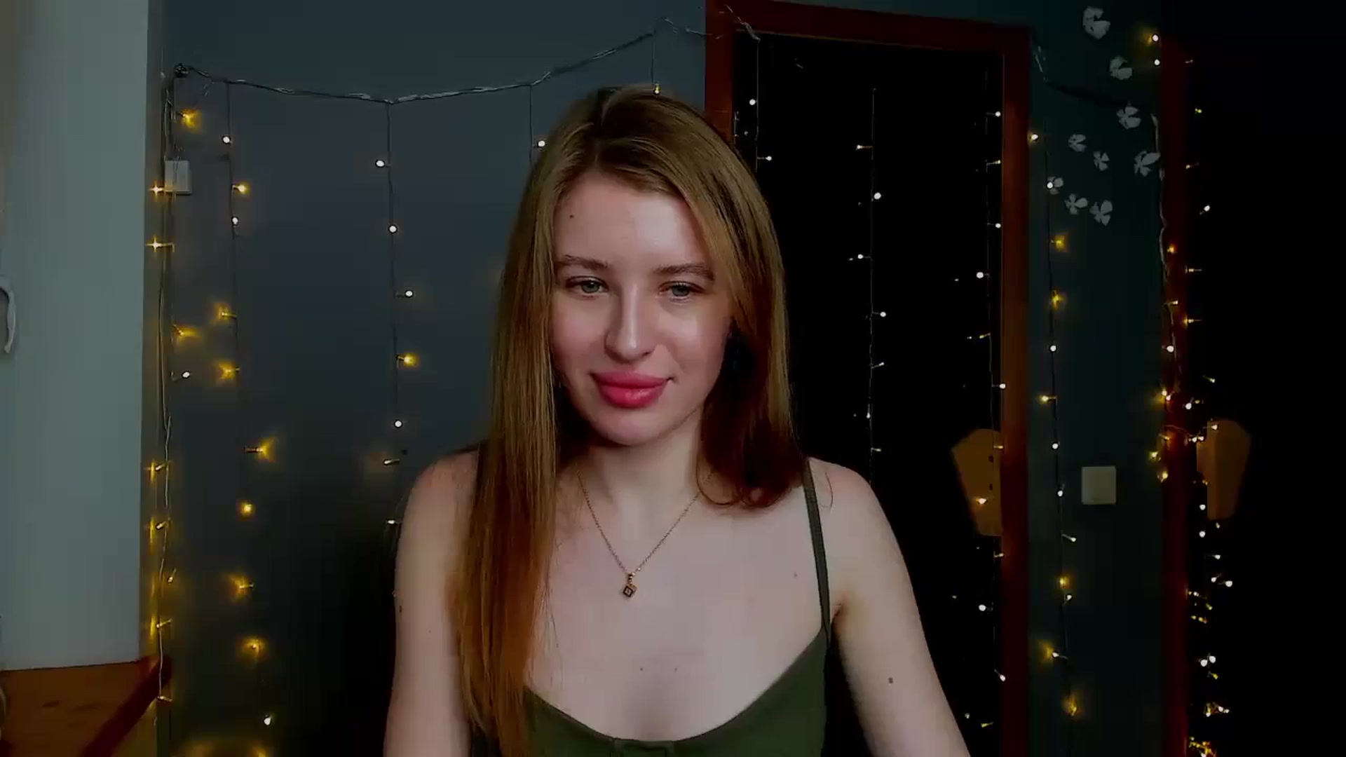Gallery image thumbnail from EvaMonrow's myfreecams stream on, 03/28/2024, 17:25 image 6 of 20