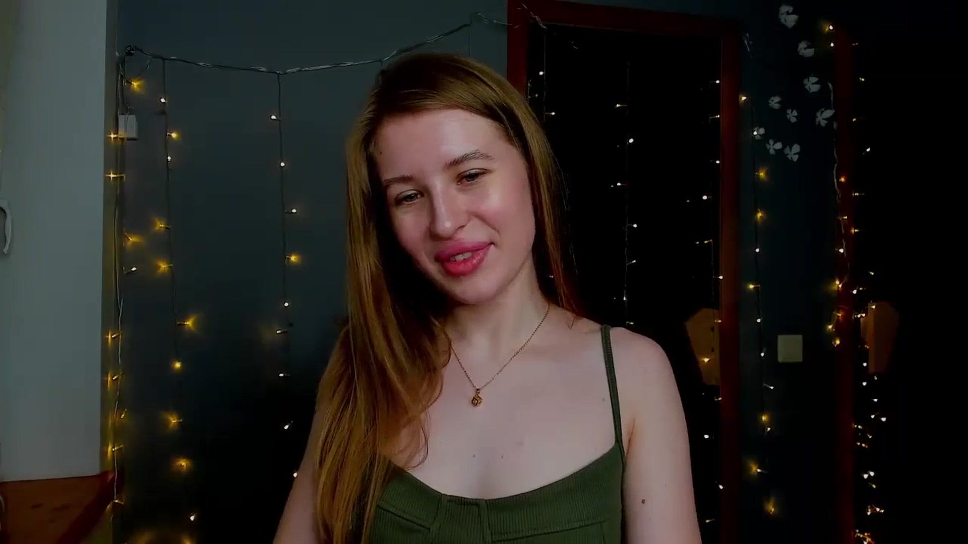 Gallery image thumbnail from EvaMonrow's myfreecams stream on, 03/28/2024, 17:25 image 14 of 20