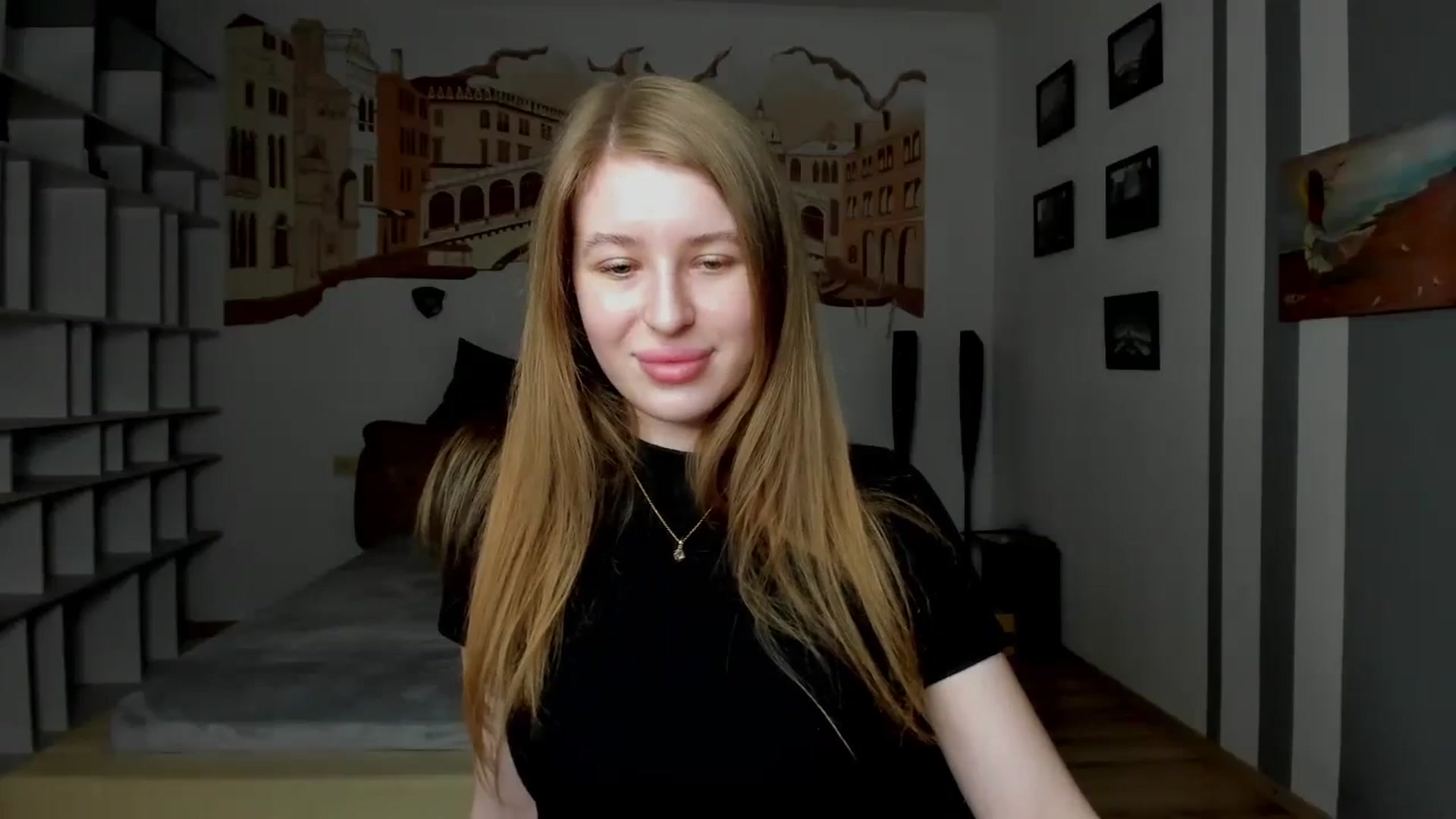 Gallery image thumbnail from EvaMonrow's myfreecams stream on, 03/30/2024, 13:34 image 12 of 20