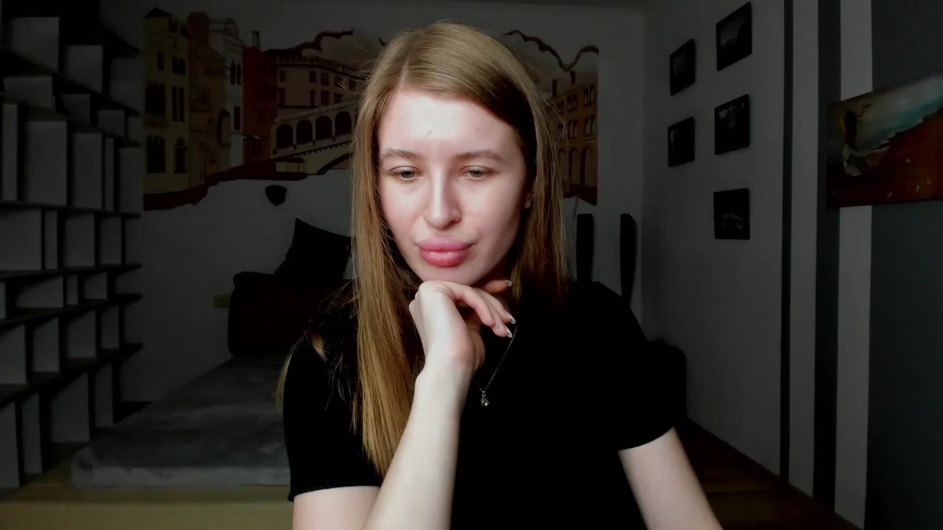 Gallery image thumbnail from EvaMonrow's myfreecams stream on, 03/30/2024, 14:07 image 18 of 20
