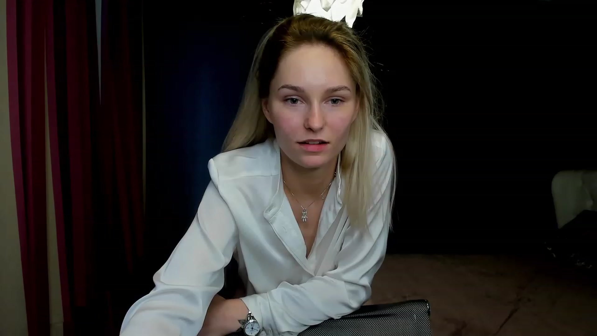 Gallery image thumbnail from EvaMooni's myfreecams stream on, 07/13/2023, 15:06 image 6 of 20