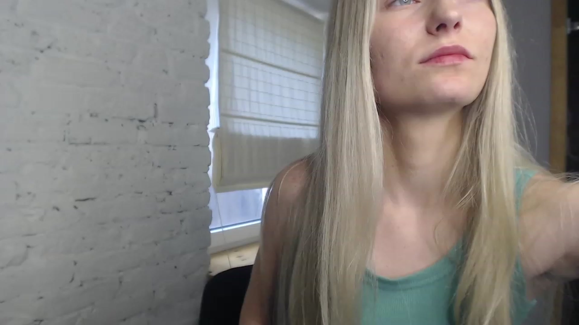Gallery image thumbnail from EvaMooni's myfreecams stream on, 07/16/2023, 12:14 image 12 of 20