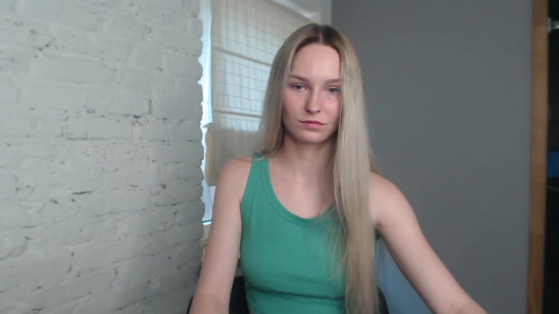 Gallery image thumbnail from EvaMooni's myfreecams stream on, 07/16/2023, 12:14 image 15 of 20