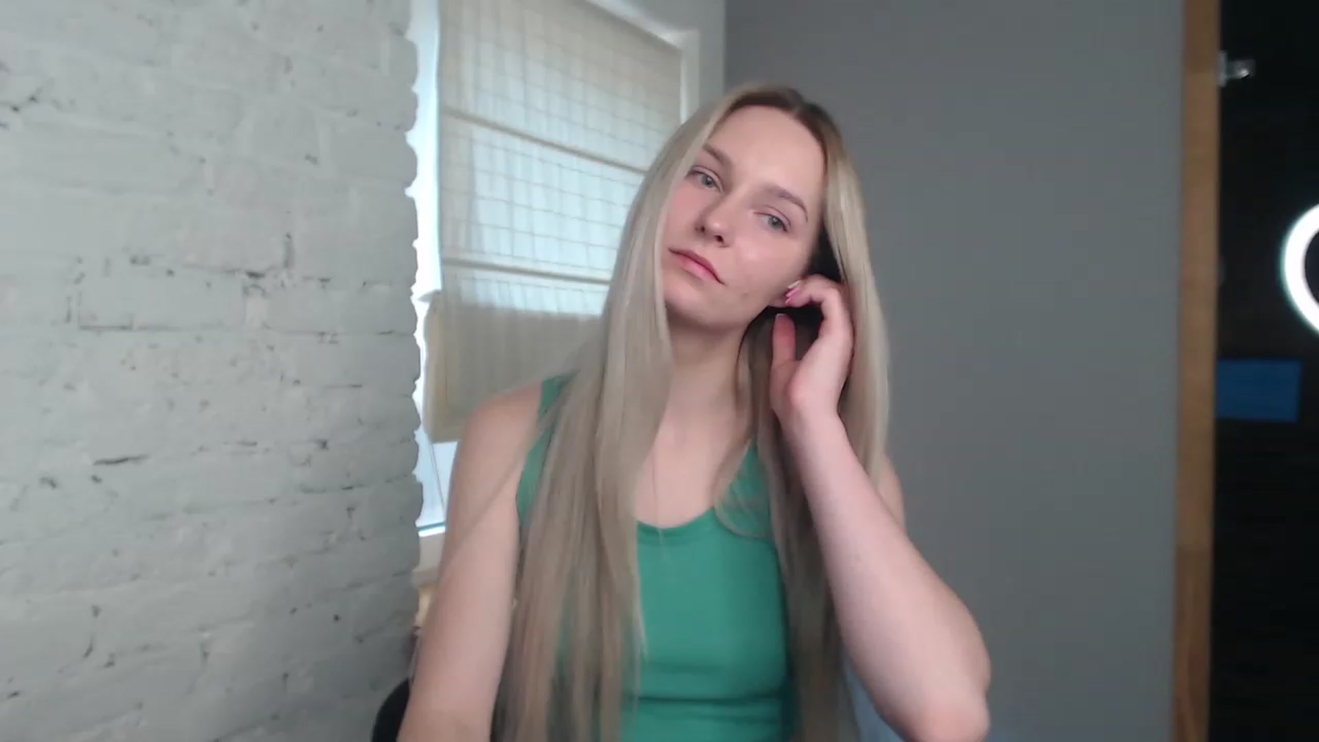 Gallery image thumbnail from EvaMooni's myfreecams stream on, 07/16/2023, 12:14 image 2 of 20