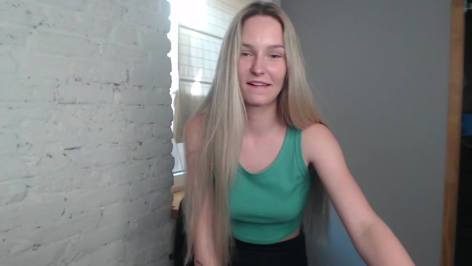 Gallery image thumbnail from EvaMooni's myfreecams stream on, 07/16/2023, 15:04 image 10 of 20