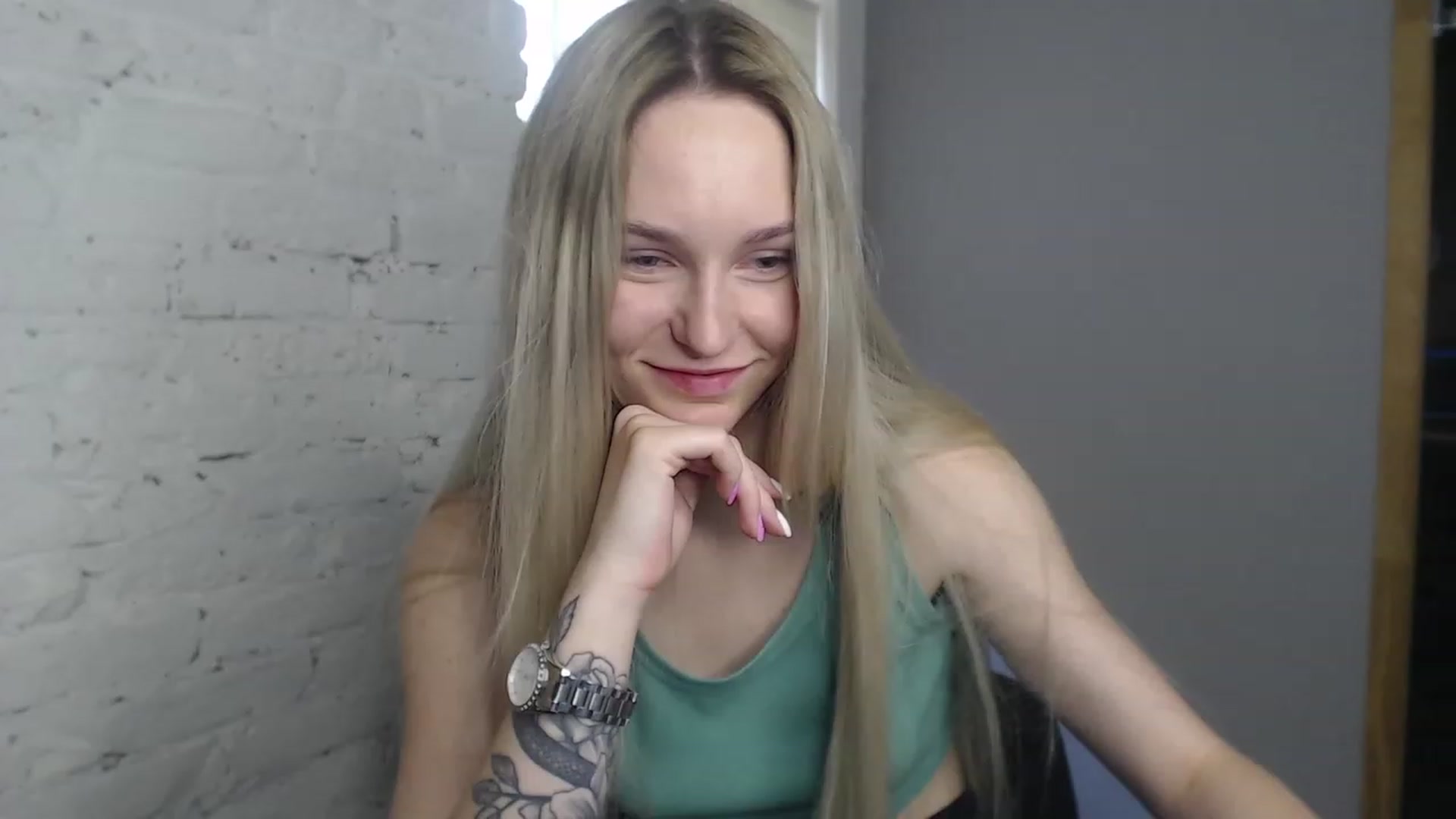 Gallery image thumbnail from EvaMooni's myfreecams stream on, 07/16/2023, 15:04 image 11 of 20