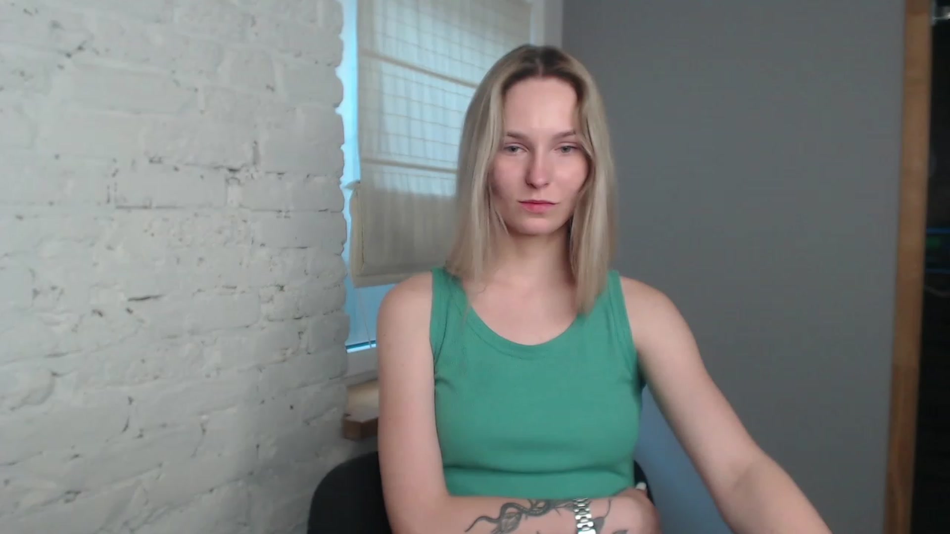 Gallery image thumbnail from EvaMooni's myfreecams stream on, 07/16/2023, 17:02 image 6 of 20