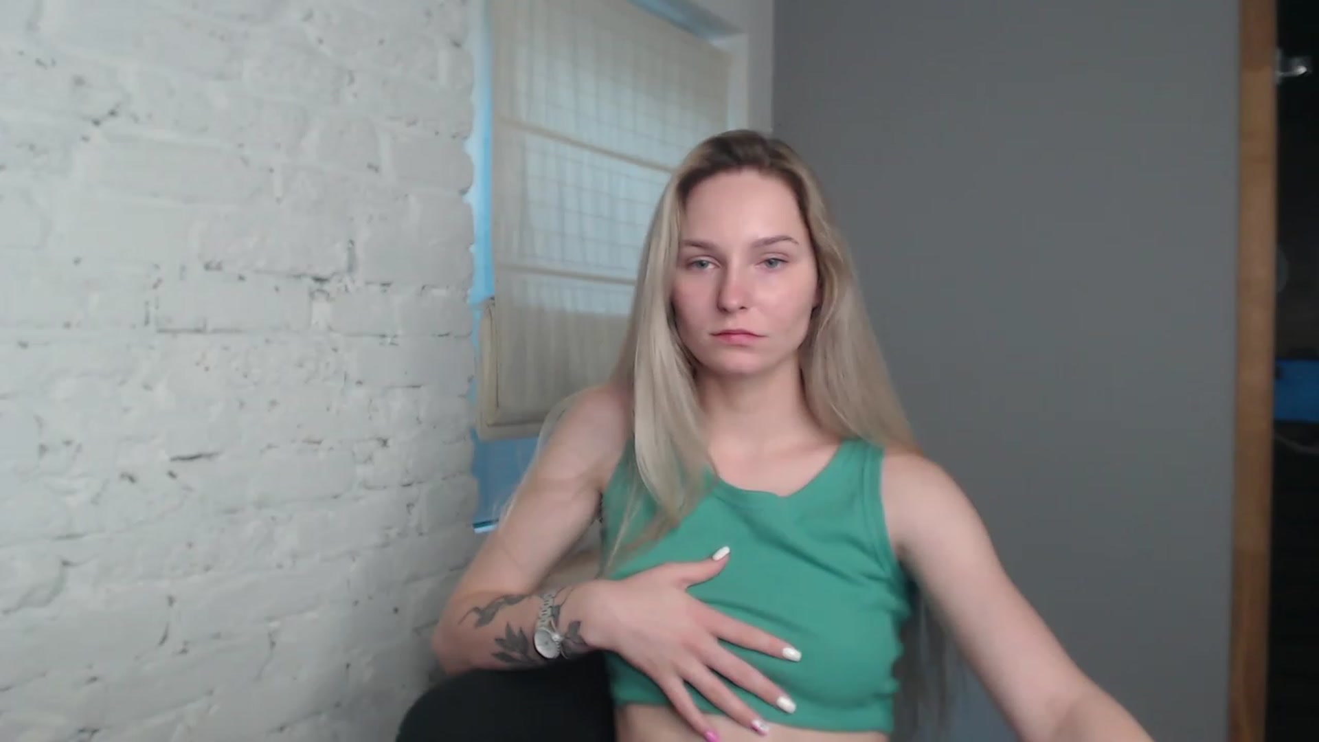 Gallery image thumbnail from EvaMooni's myfreecams stream on, 07/16/2023, 17:02 image 18 of 20