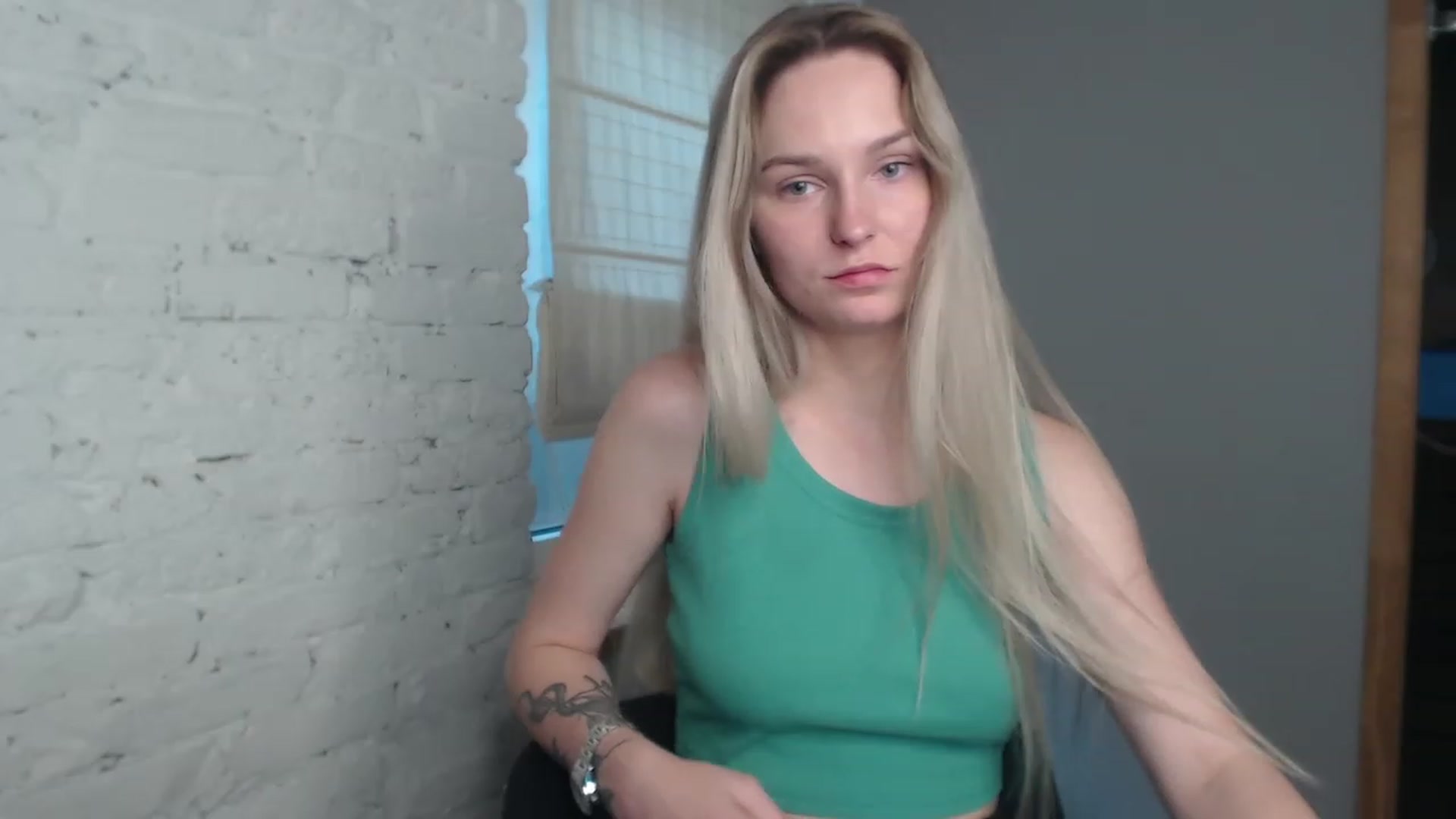 Gallery image thumbnail from EvaMooni's myfreecams stream on, 07/16/2023, 17:02 image 10 of 20