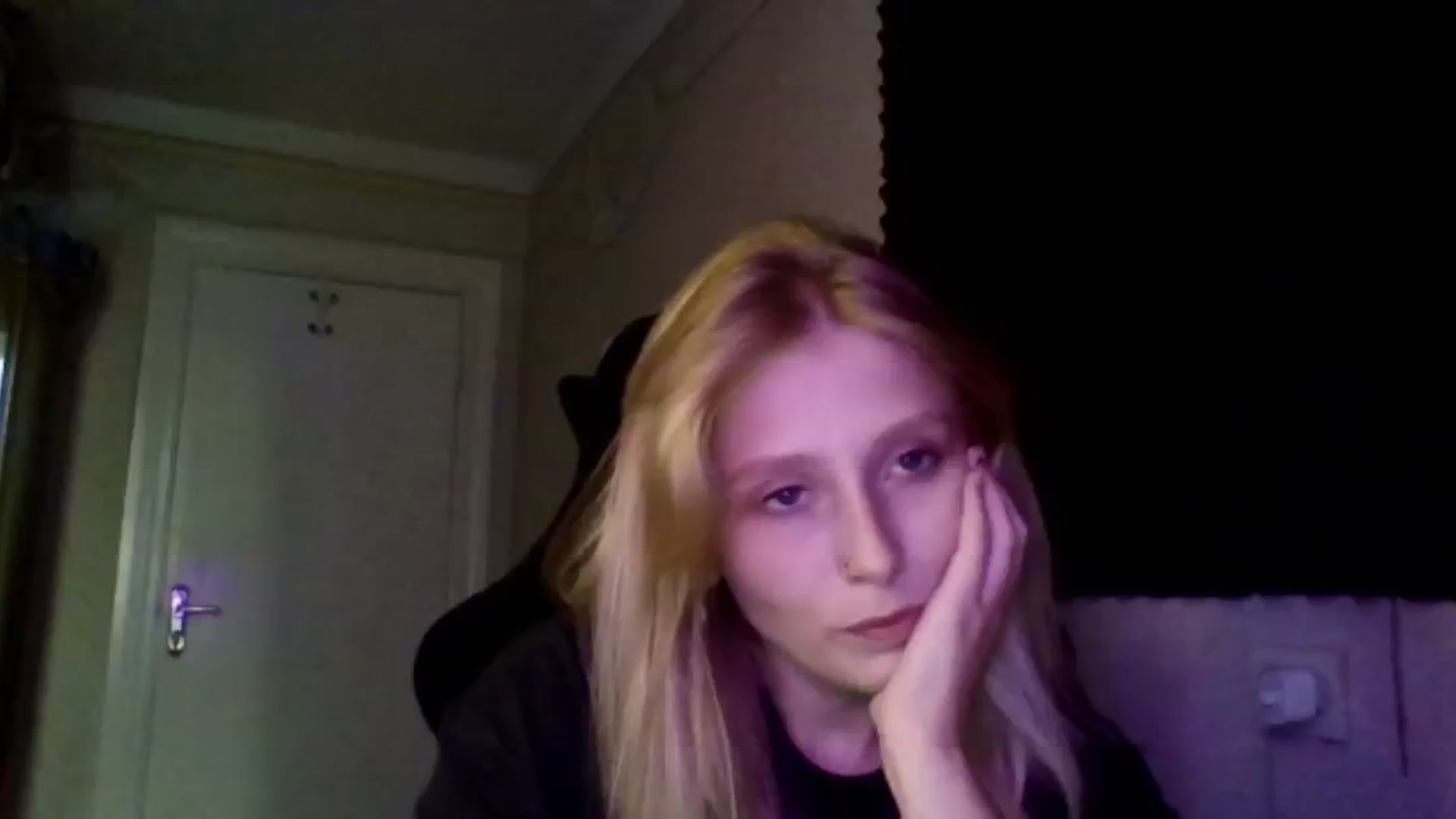 Gallery image thumbnail from EvaMrrr's myfreecams stream on, 09/20/2025, 13:17 image 1 of 20