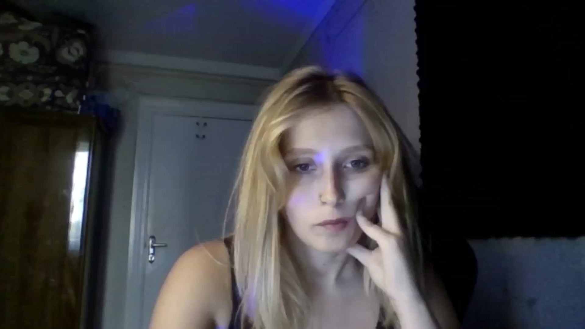 Gallery image thumbnail from EvaMrrr's myfreecams stream on, 09/20/2025, 13:17 image 12 of 20