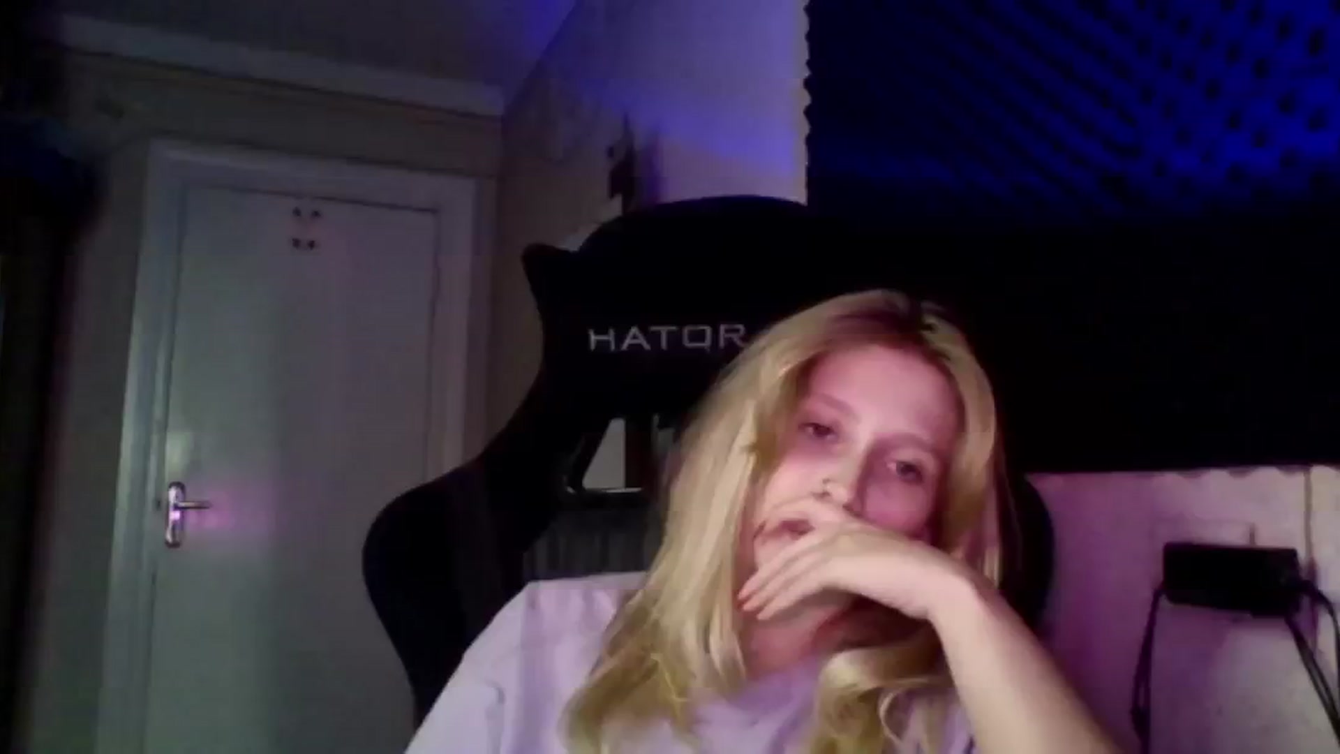Gallery image thumbnail from EvaMrrr's myfreecams stream on, 09/28/2025, 13:30 image 12 of 20