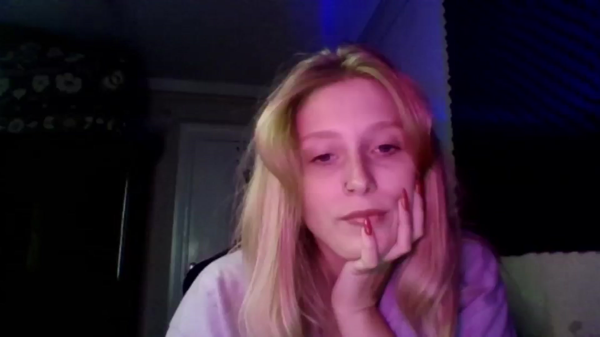 Gallery image thumbnail from EvaMrrr's myfreecams stream on, 09/28/2025, 13:30 image 10 of 20