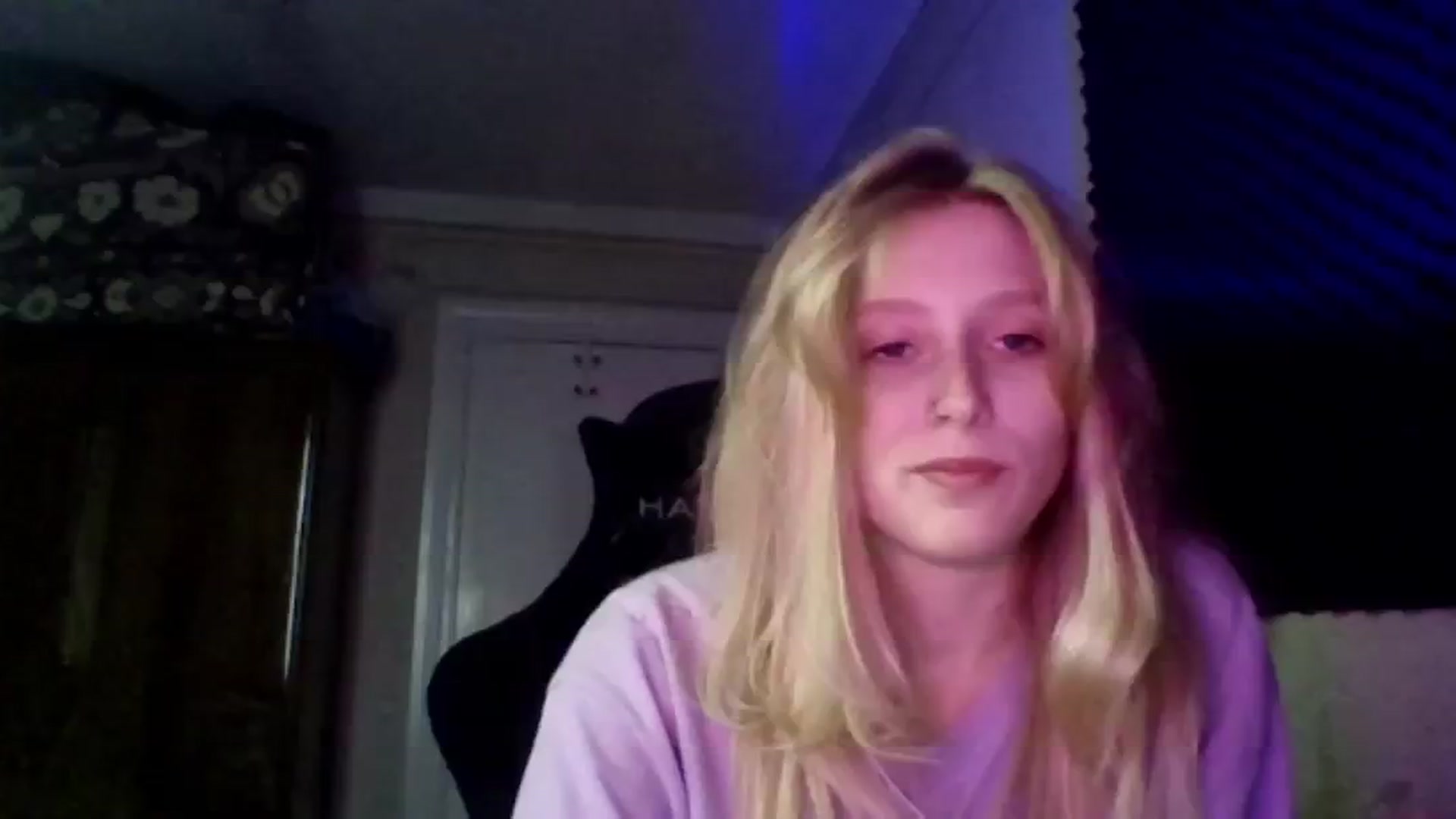 Gallery image thumbnail from EvaMrrr's myfreecams stream on, 09/28/2025, 13:30 image 8 of 20