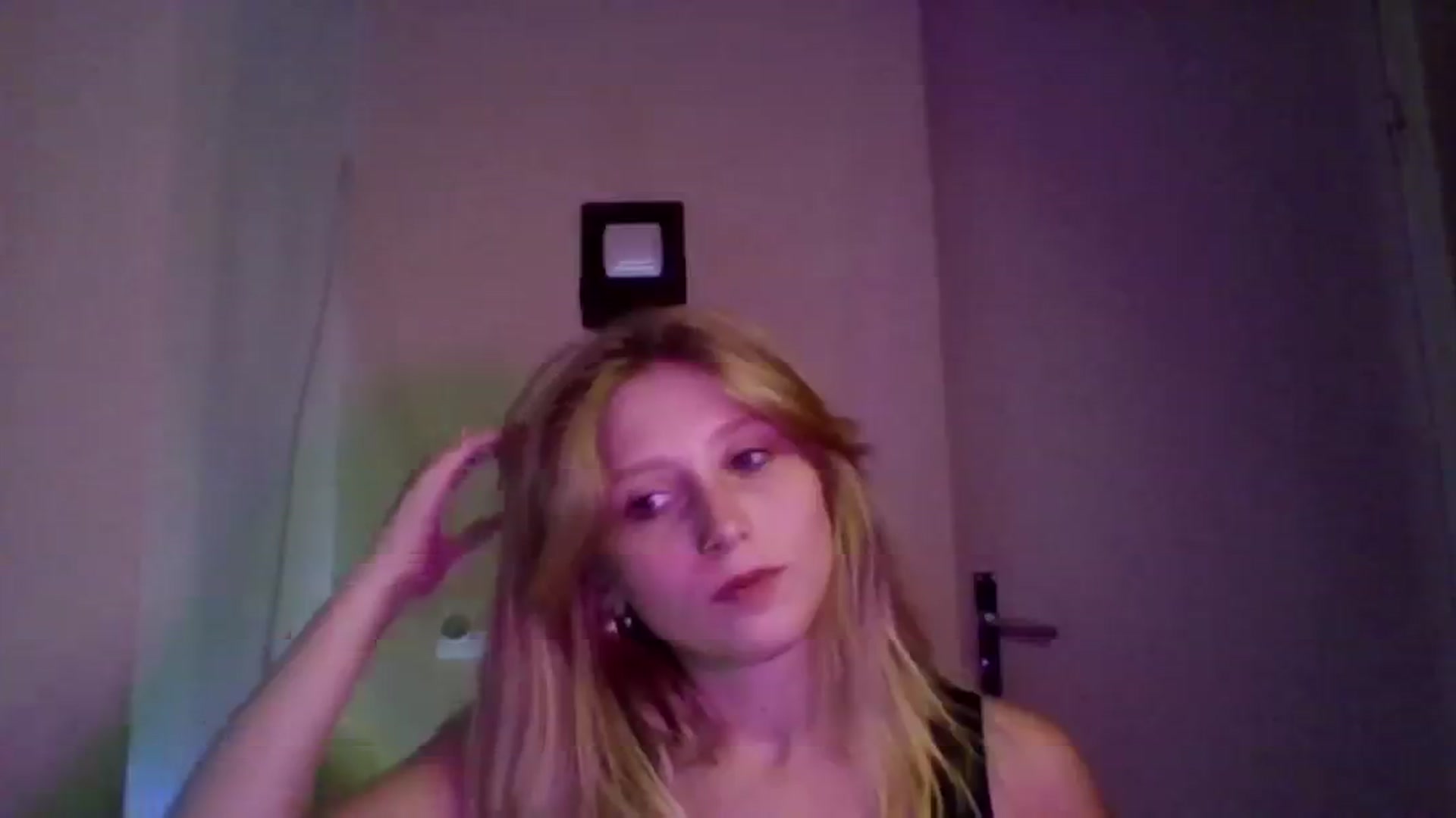 Gallery image thumbnail from EvaMrrr's myfreecams stream on, 10/10/2025, 10:32 image 19 of 20