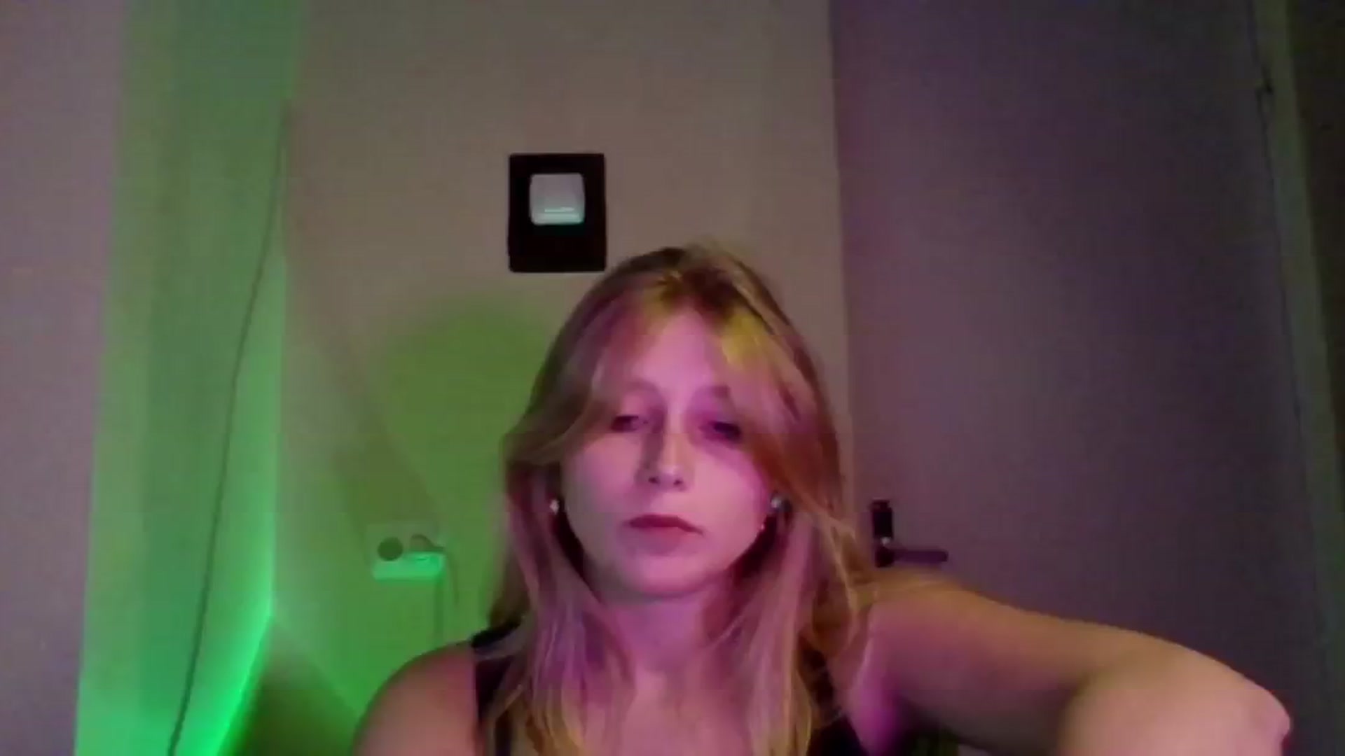 Gallery image thumbnail from EvaMrrr's myfreecams stream on, 10/10/2025, 10:57 image 16 of 20