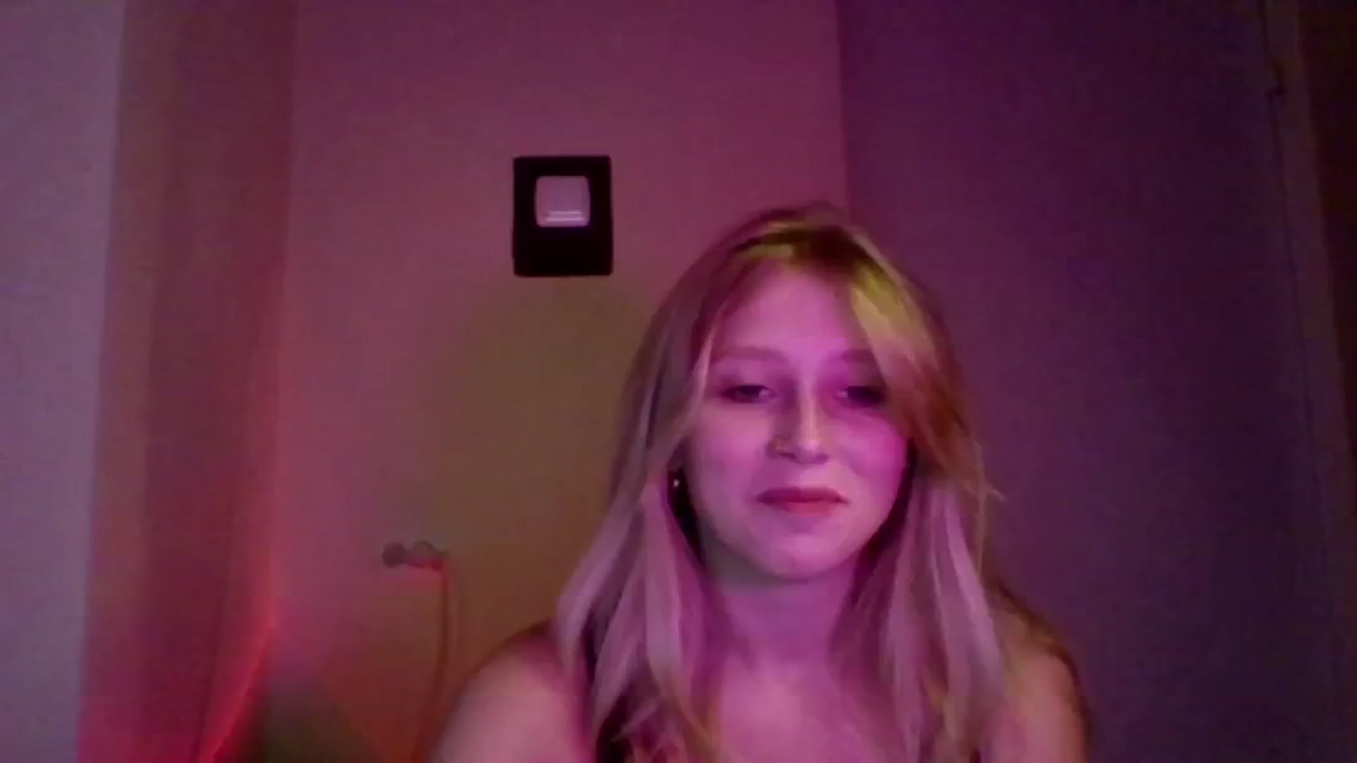 Gallery image thumbnail from EvaMrrr's myfreecams stream on, 10/10/2025, 10:57 image 5 of 20